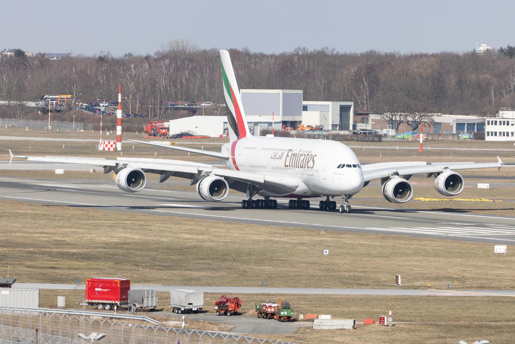 Hamburg Airport: Emirates (EK / UAE) |  Airbus A380-861 A388 | A6-EEV | MSN 150
