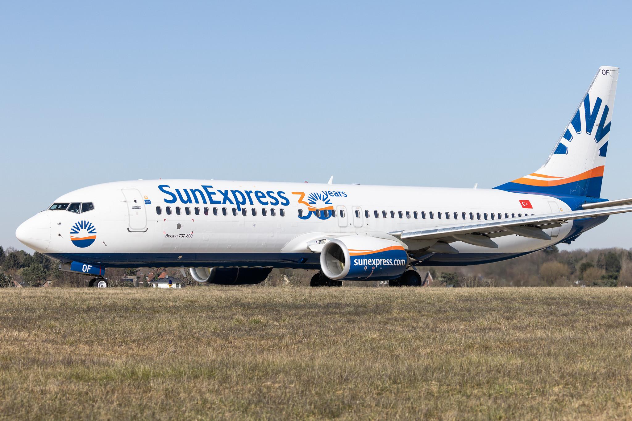 Hamburg Airport: SunExpress (XQ / SXS) |  Boeing 737-8HC B738 | TC-SOF | MSN 61191