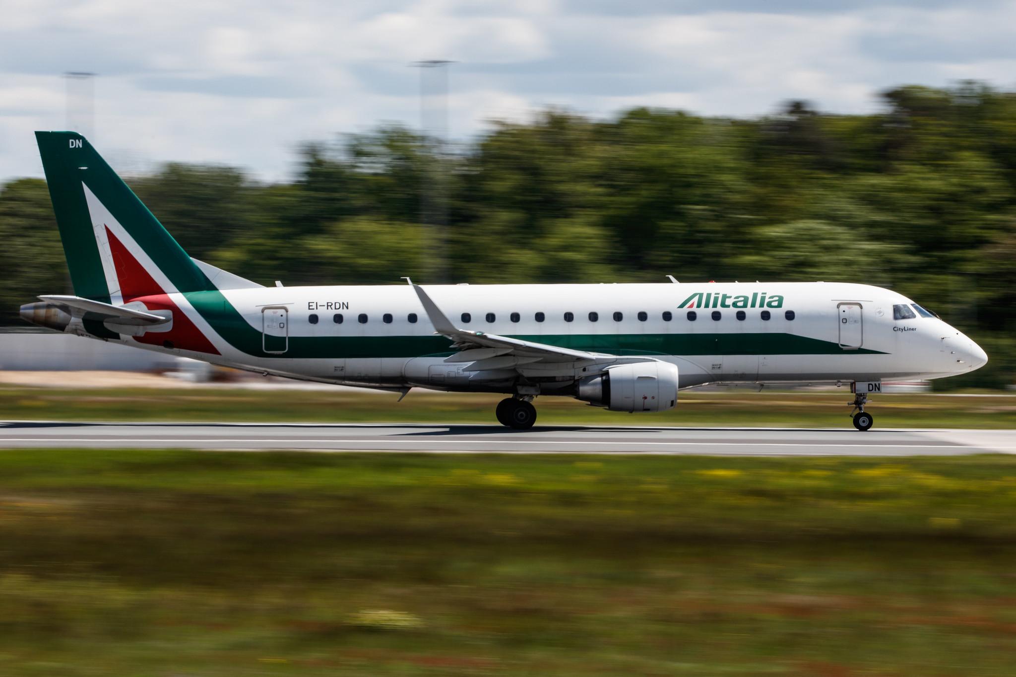 Frankfurt Airport: Alitalia (AZ / AZA) | Operator: Alitalia CityLiner | Embraer E175STD E75S | EI-RDN | MSN 17000347