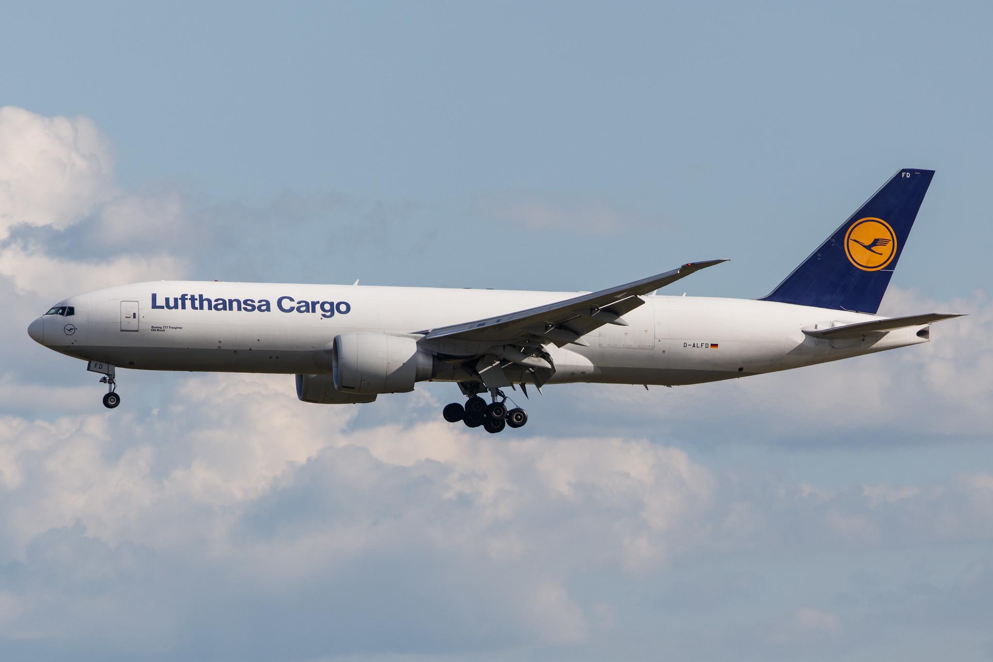 Frankfurt Airport: Lufthansa Cargo (/ GEC) |  Boeing 777-FBT B77L | D-ALFD | MSN 41677