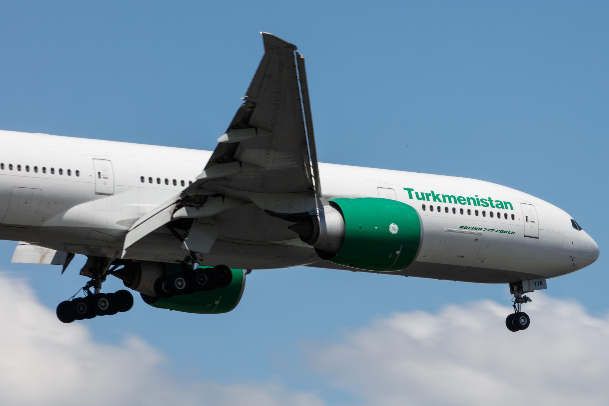 Frankfurt Airport: Turkmenistan Airlines (T5 / TUA) |  Boeing 777-22K(LR) B77L | EZ-A778 | MSN 42296