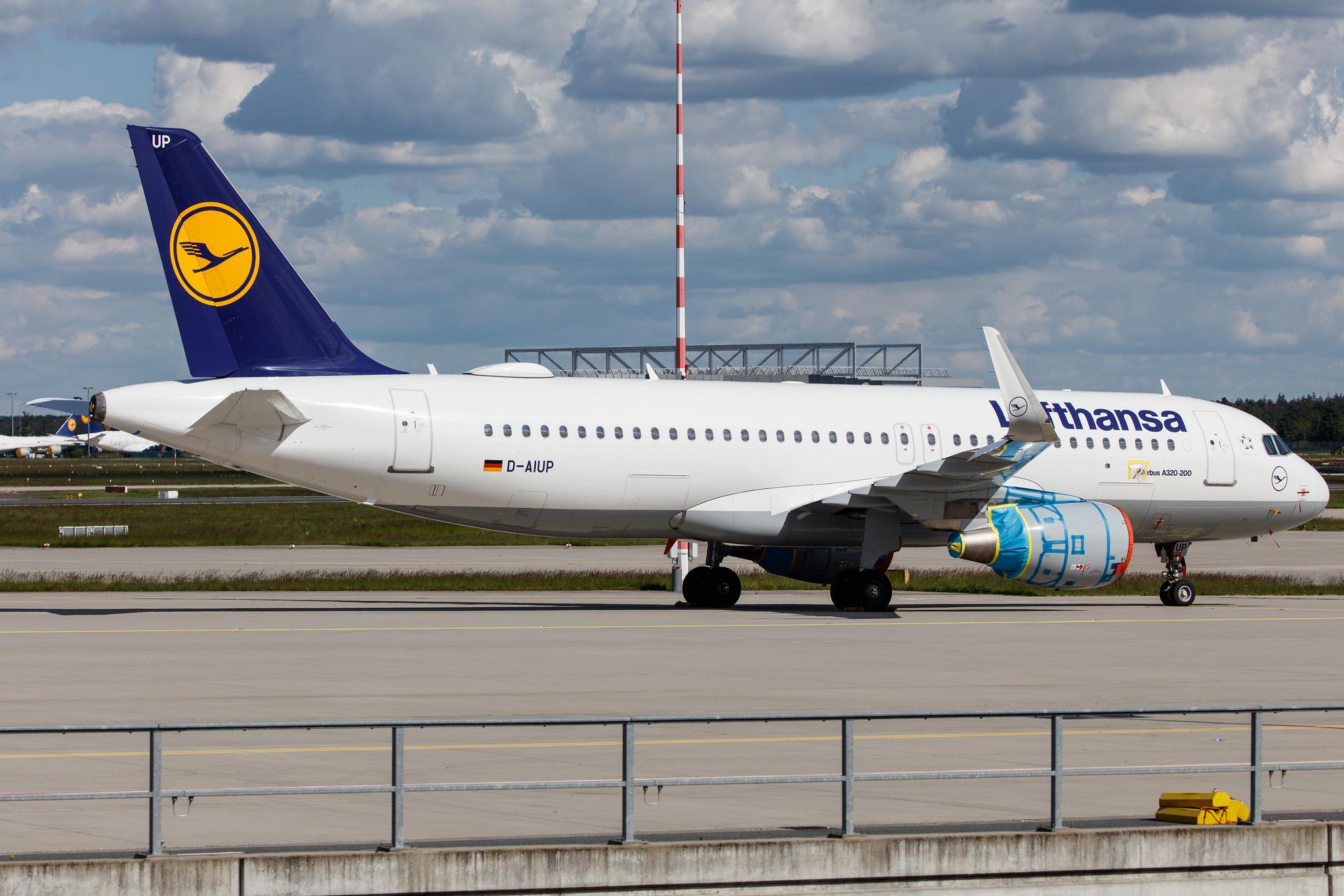 Frankfurt Airport: Lufthansa (LH / DLH) |  Airbus A320-214 A320 | D-AIUP | MSN 6807