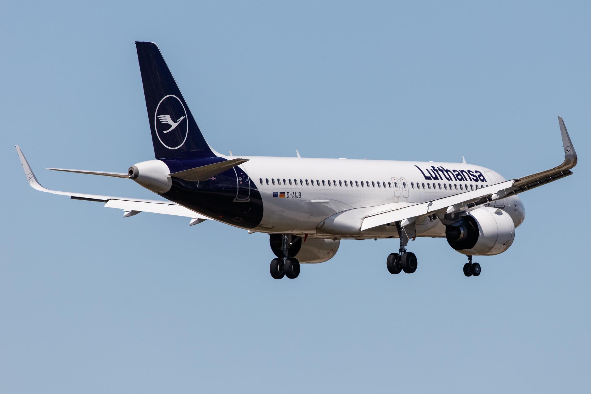 Frankfurt Airport: Lufthansa (LH / DLH) |  Airbus A320-271N A20N | D-AIJB | MSN 09493