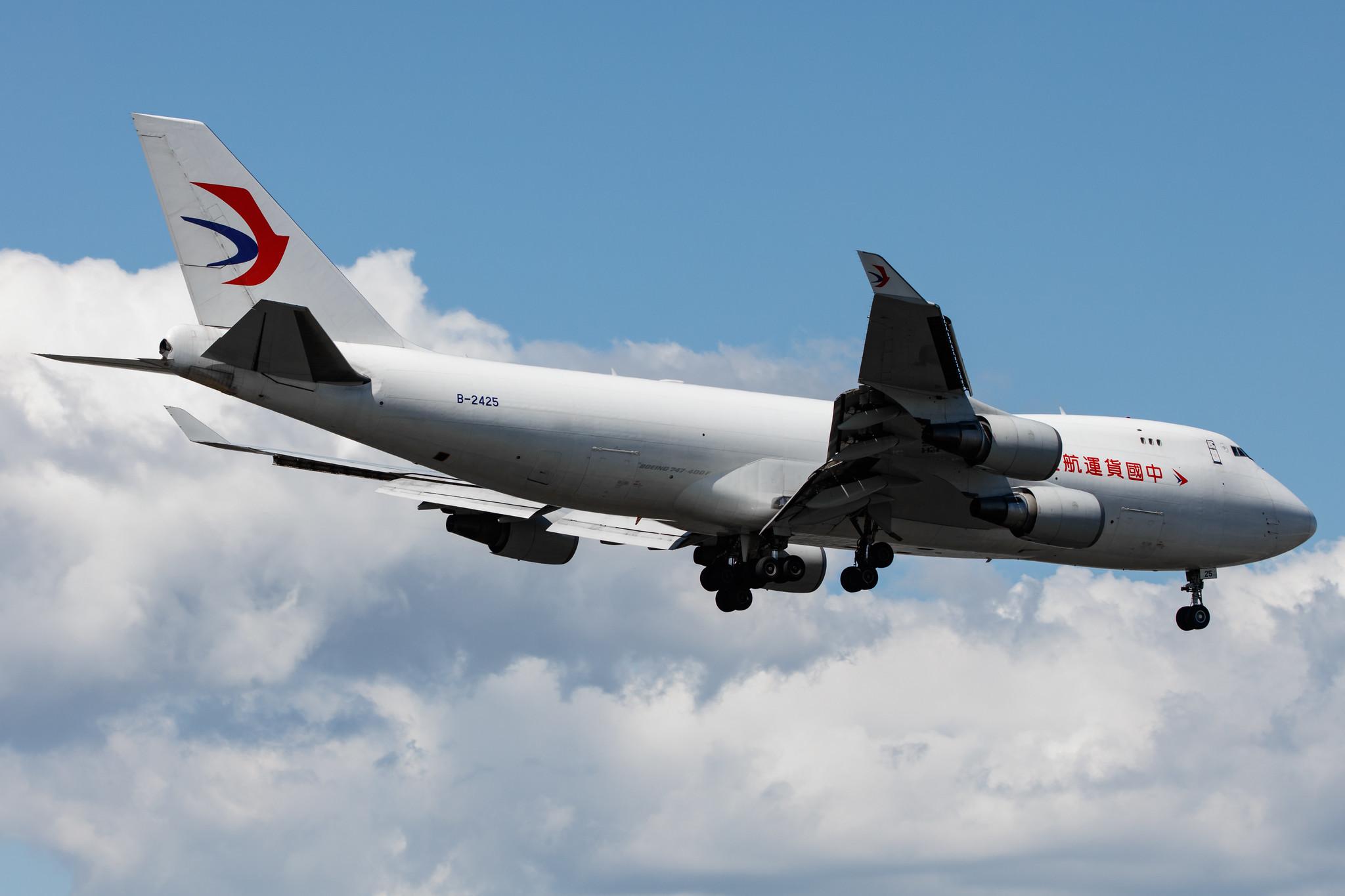 Frankfurt Airport: China Cargo Airlines (CK / CKK) |  Boeing 747-40BF(ER) B744 | B-2425 | MSN 35207