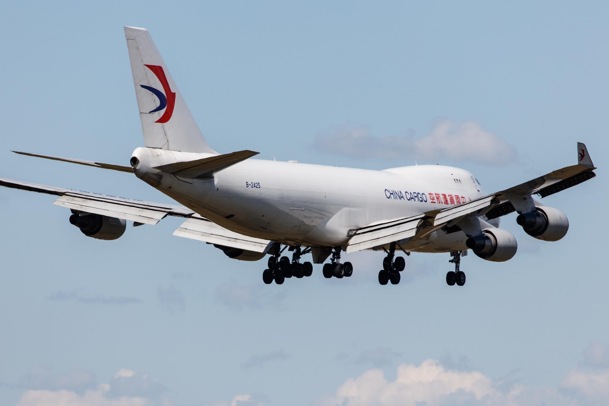 Frankfurt Airport: China Cargo Airlines (CK / CKK) |  Boeing 747-40BF(ER) B744 | B-2425 | MSN 35207
