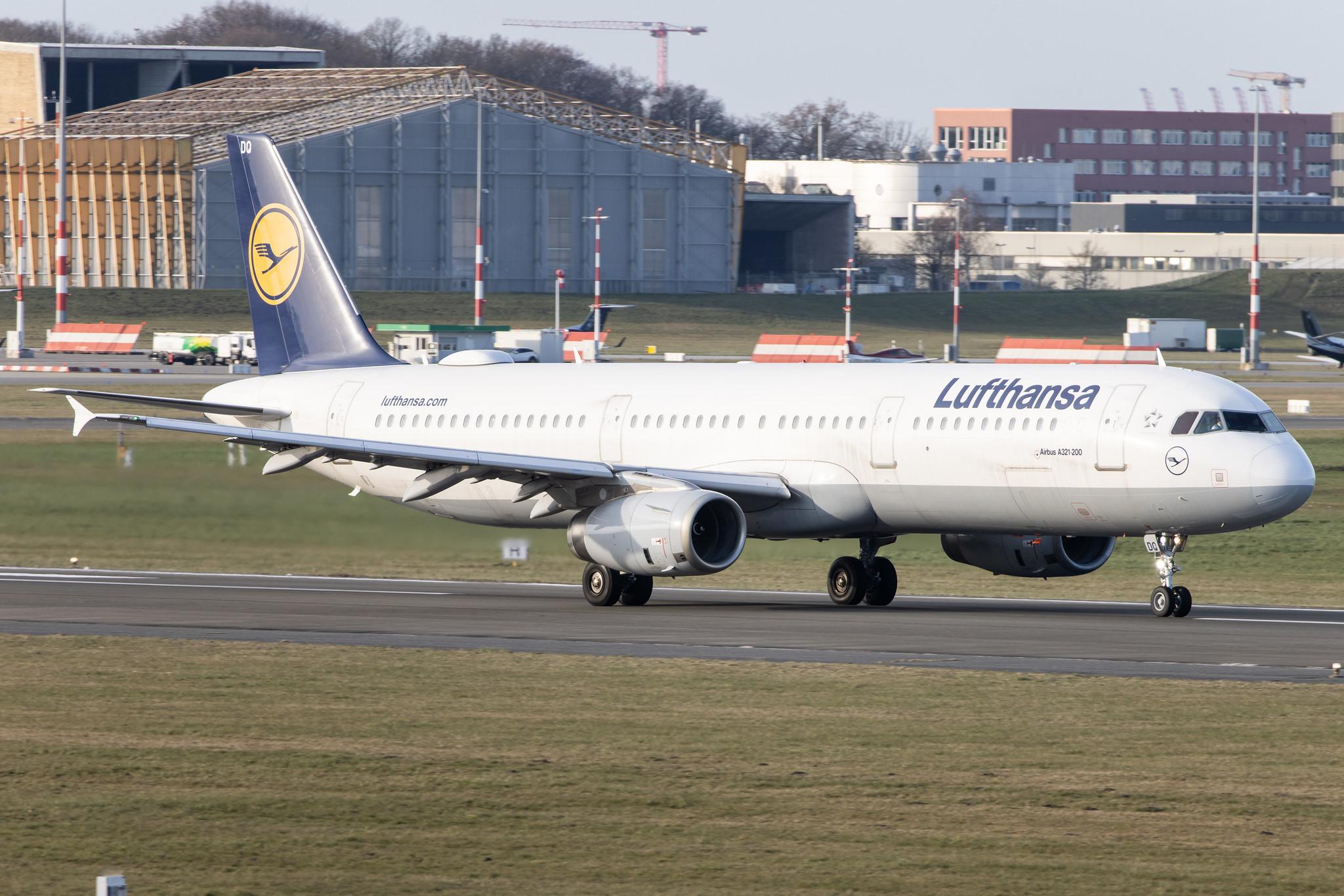 Hamburg Airport: Lufthansa (LH / DLH) |  Airbus A321-231 A321 | D-AIDQ | MSN 5028