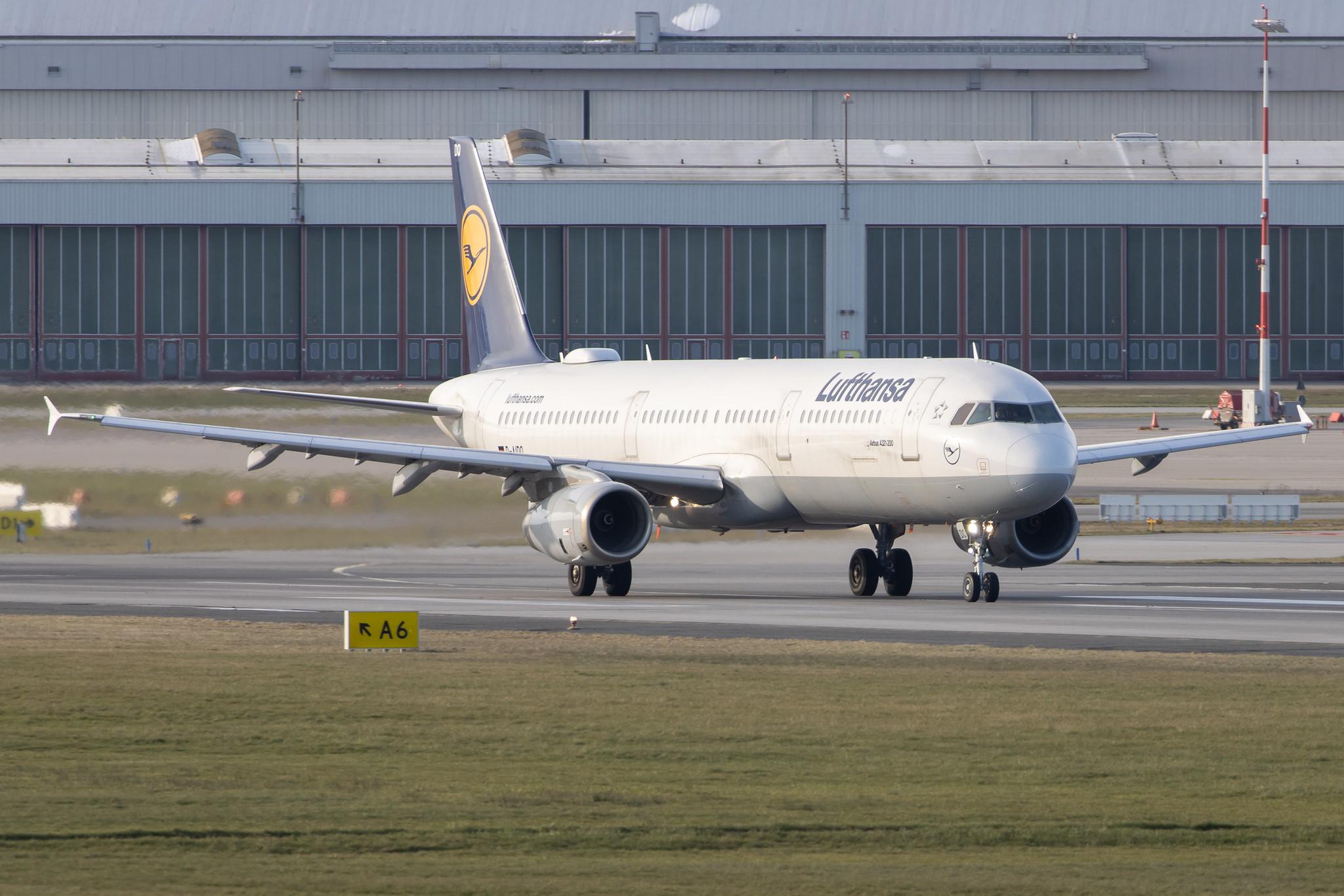 Hamburg Airport: Lufthansa (LH / DLH) |  Airbus A321-231 A321 | D-AIDQ | MSN 5028