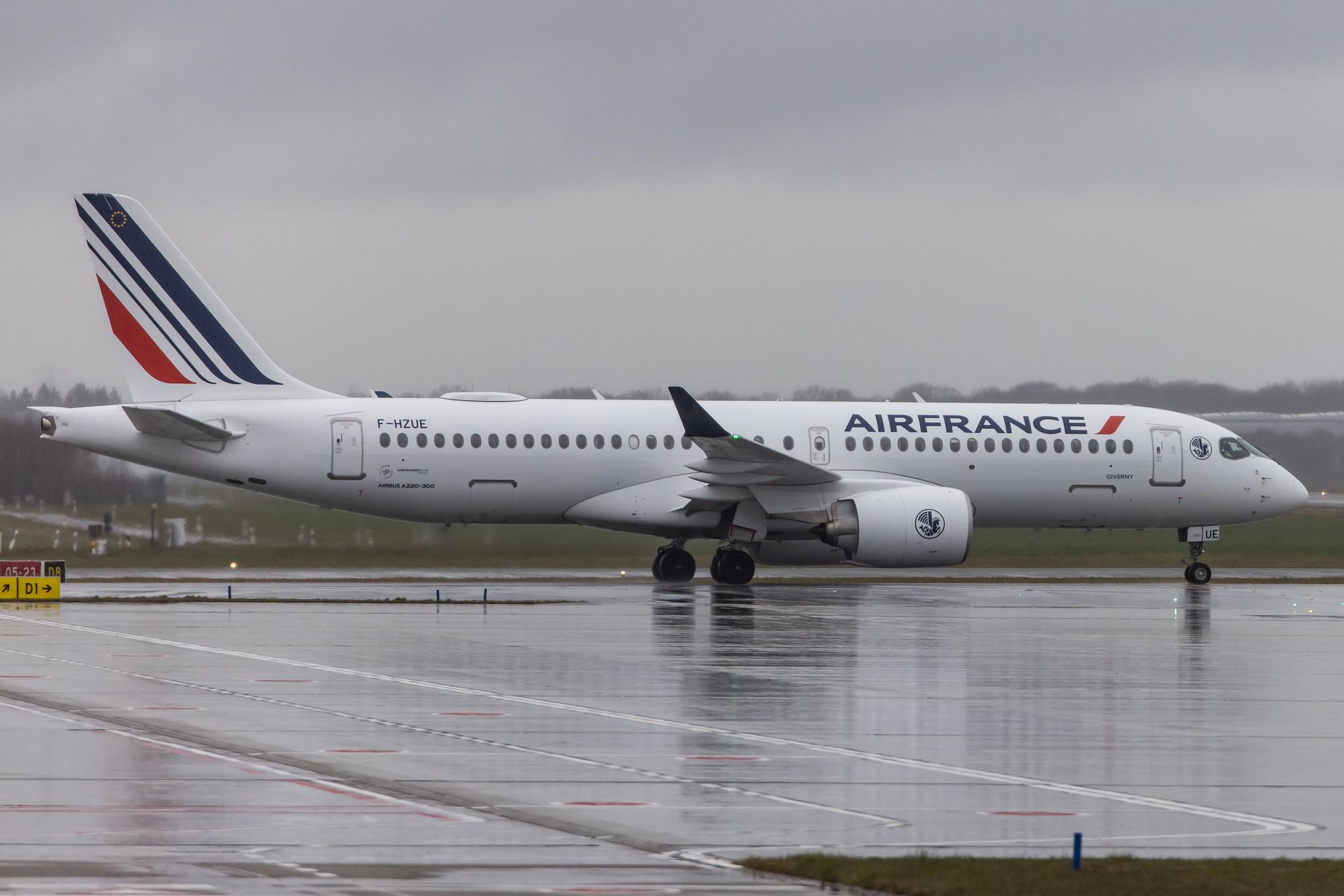 Hamburg Airport: Air France (AF / AFR) |  Airbus A220-300 BCS3 | F-HZUE | MSN 55146