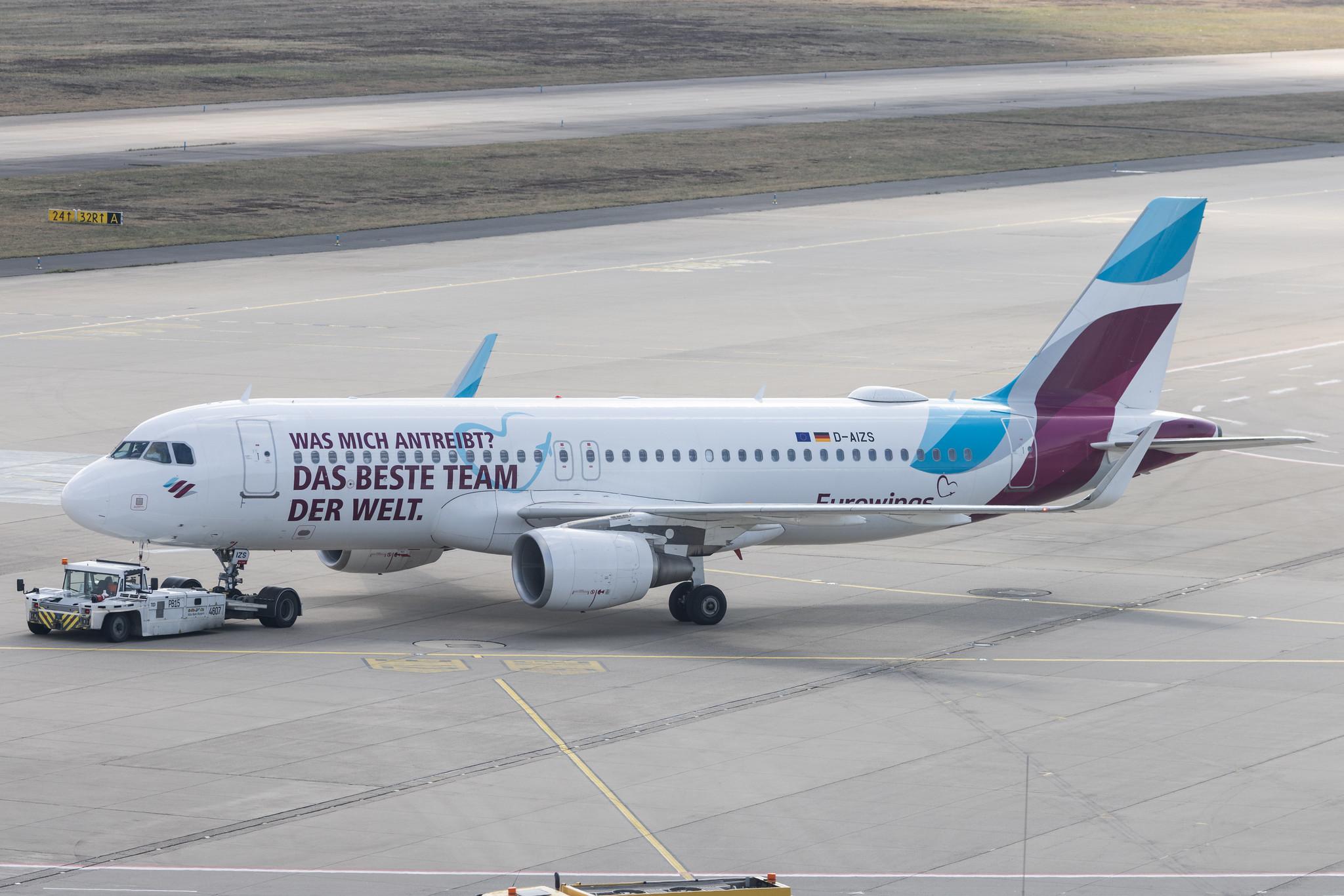 Köln Bonn Airport: Eurowings (EW / EWG) |  Livery: Das beste Team der Welt Livery |  Airbus A320-214 A320 | D-AIZS | MSN 5557
