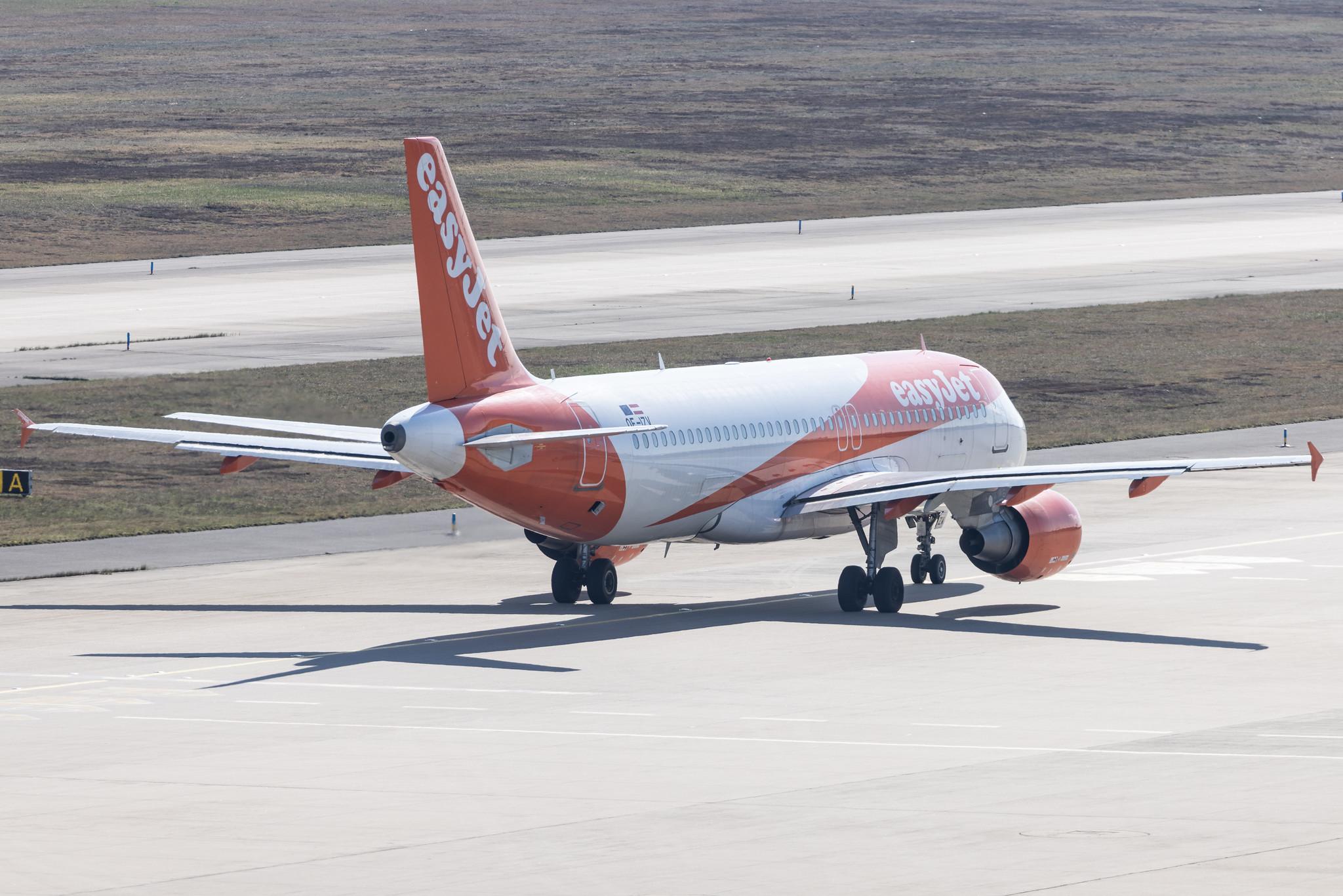 Köln Bonn Airport: easyJet (U2 / EZY) | Operator: easyJet Europe |  Airbus A320-214 A320 | OE-IZV | MSN 2968