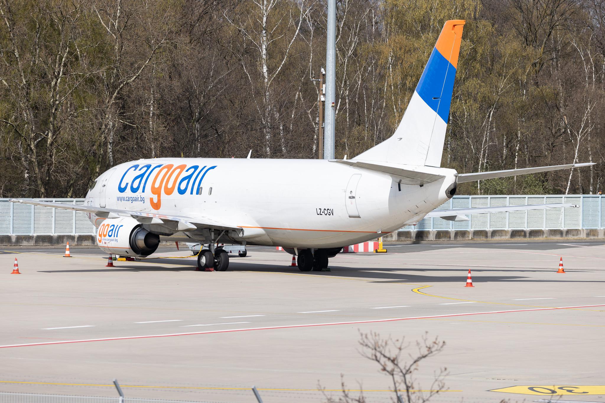 Köln Bonn Airport: Cargo Air (/ CGF) |  Boeing 737-405(SF) B734 | LZ-CGV | MSN 25795