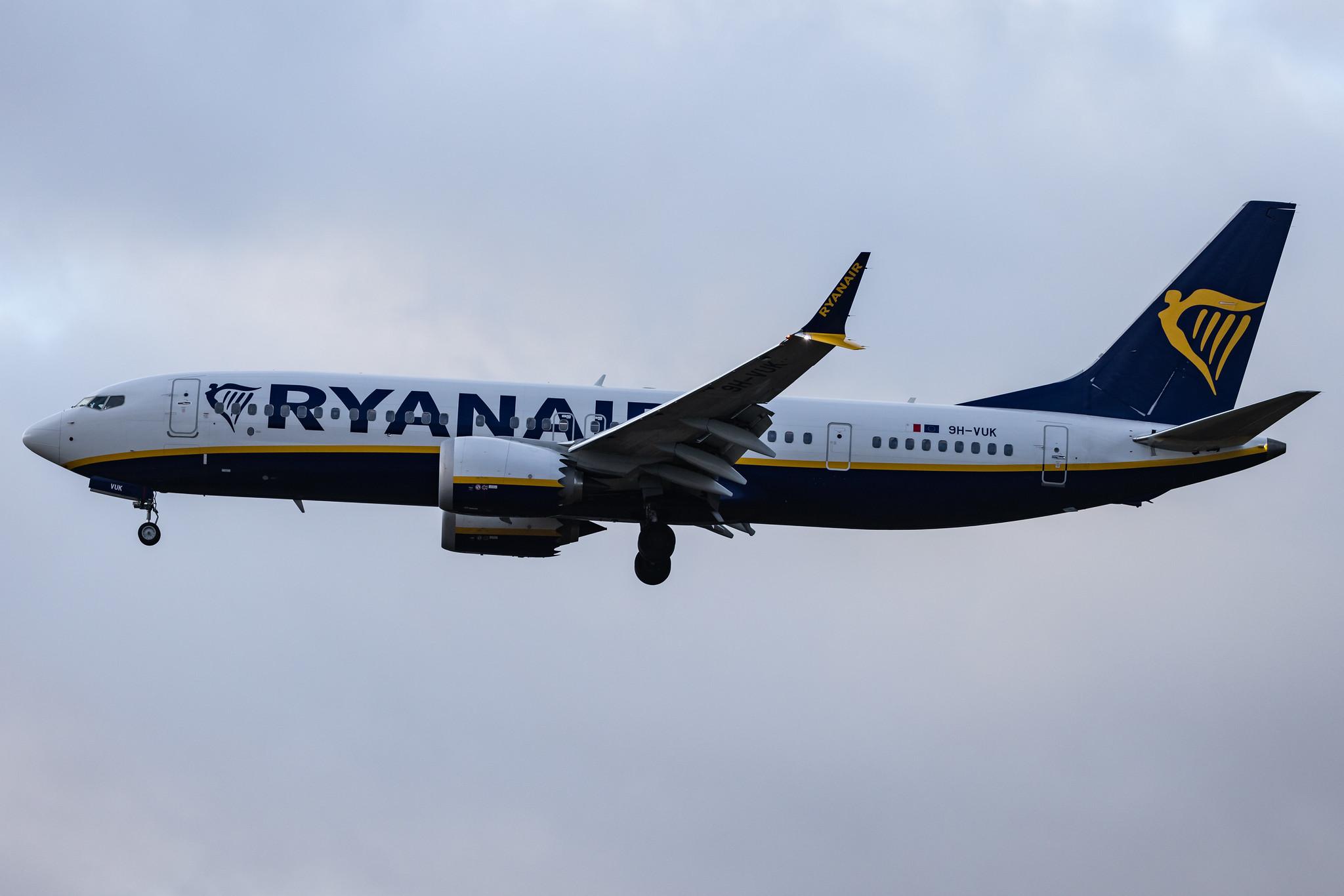 Hamburg Airport: Ryanair (FR / RYR) | Operator: Malta Air |  Boeing 737 MAX 8-200 B38M | 9H-VUK | MSN 62321