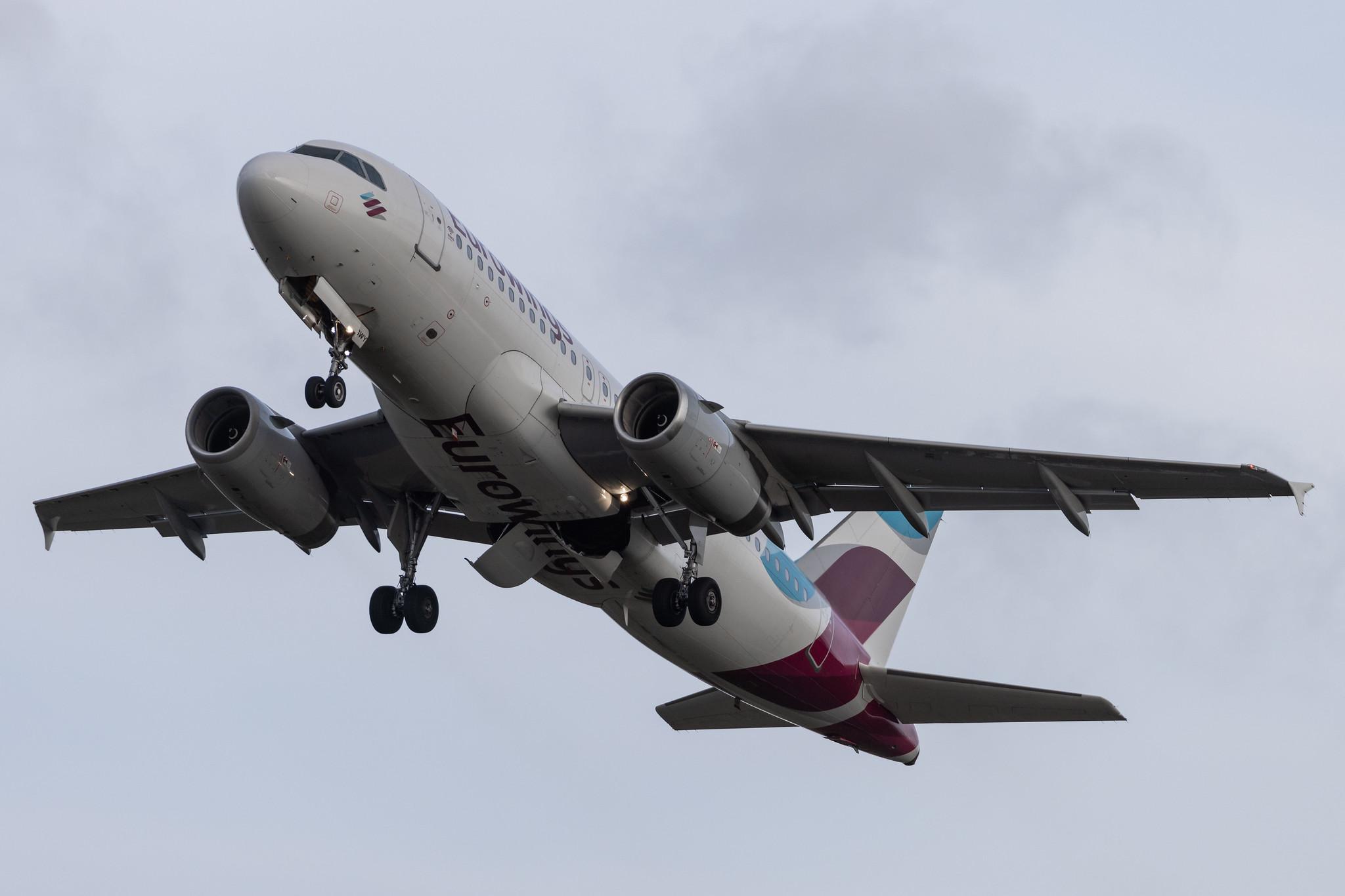 Hamburg Airport: Eurowings (EW / EWG) |  Airbus A319-132 A319 | D-AGWY | MSN 5941