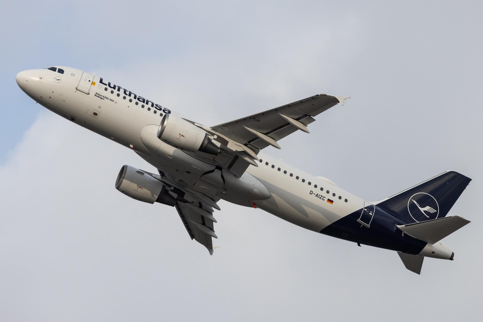 Köln Bonn Airport: Lufthansa (LH / DLH) |  Airbus A320-214 A320 | D-AIZC | MSN 4153