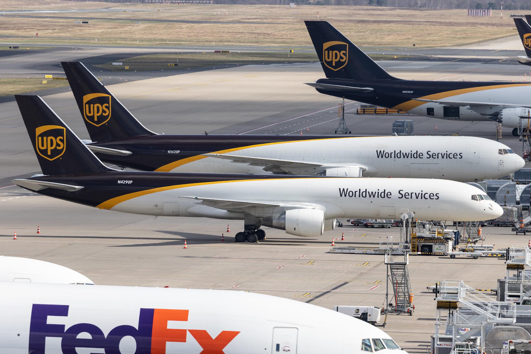 Köln Bonn Airport: UPS (5X / UPS) | Operator: UPS Airlines |  Boeing 757-24APF B752 | N429UP | MSN 25460