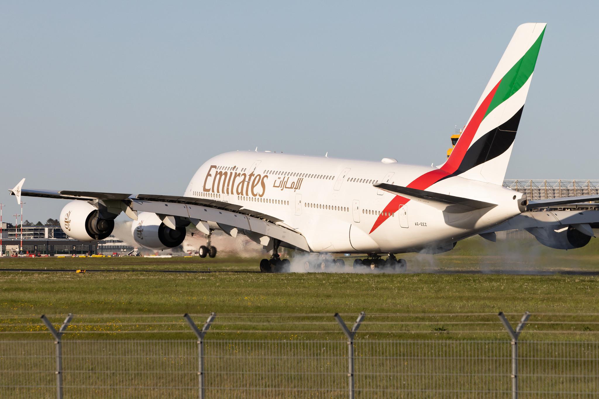 Hamburg Airport: Emirates (EK / UAE) | Airbus A380-861 A388 | A6-EEZ | MSN 158