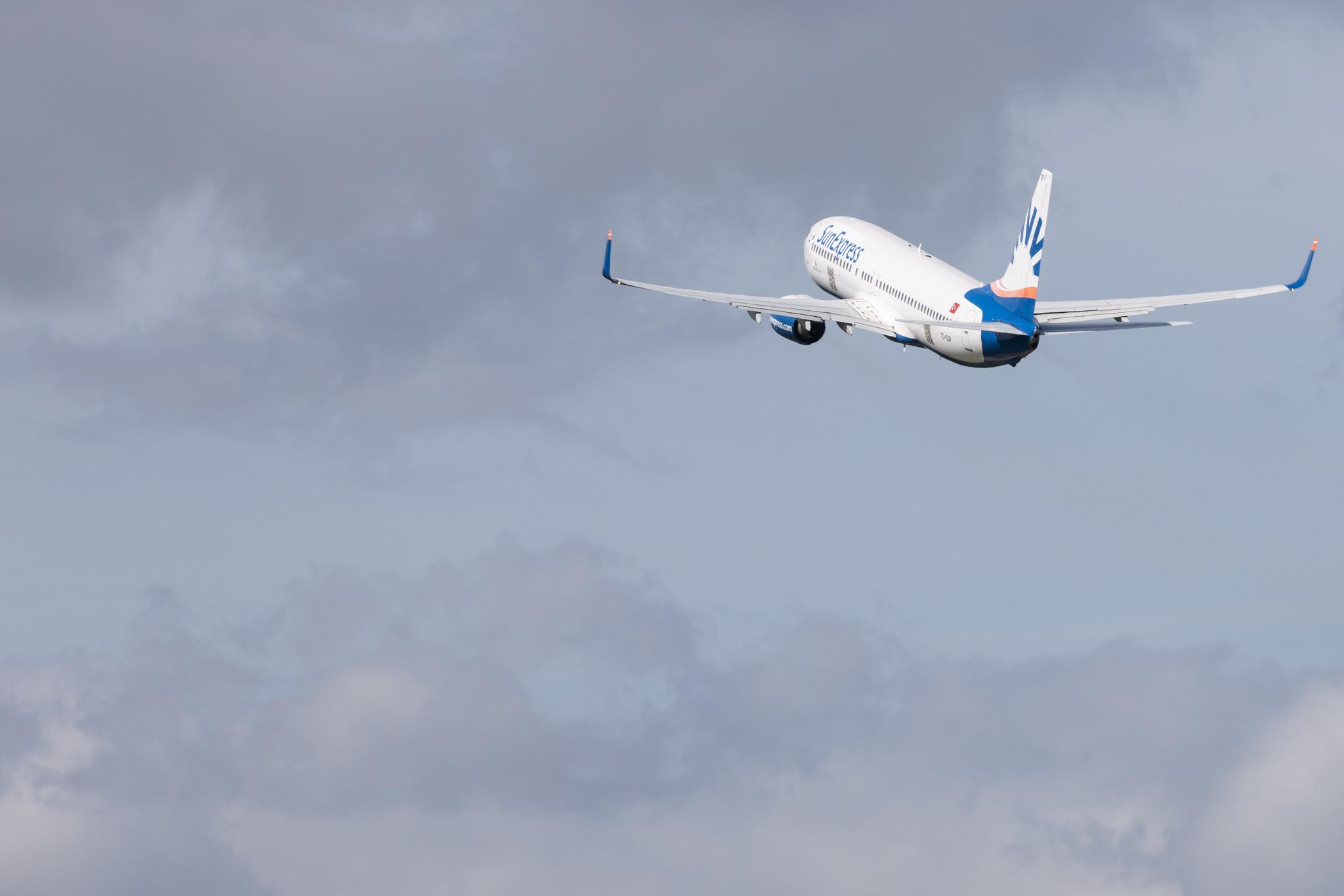 Hamburg Airport: SunExpress (XQ / SXS) |  Boeing 737-8AS B738 | TC-SOP | MSN 33562