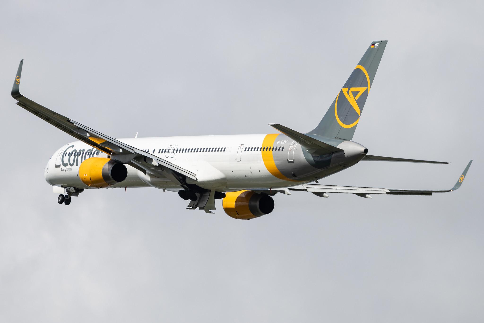 Hamburg Airport: Condor (DE / CFG) |  Boeing 757-330 B753 | D-ABOF | MSN 29013