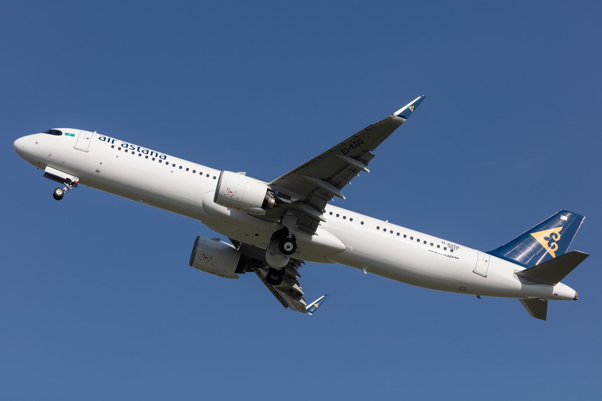 Hamburg Finkenwerder: Air Astana (KC / KZR) |  Airbus A321-271NX A21N | D-AVZQ (EI-KGG) | MSN 10421