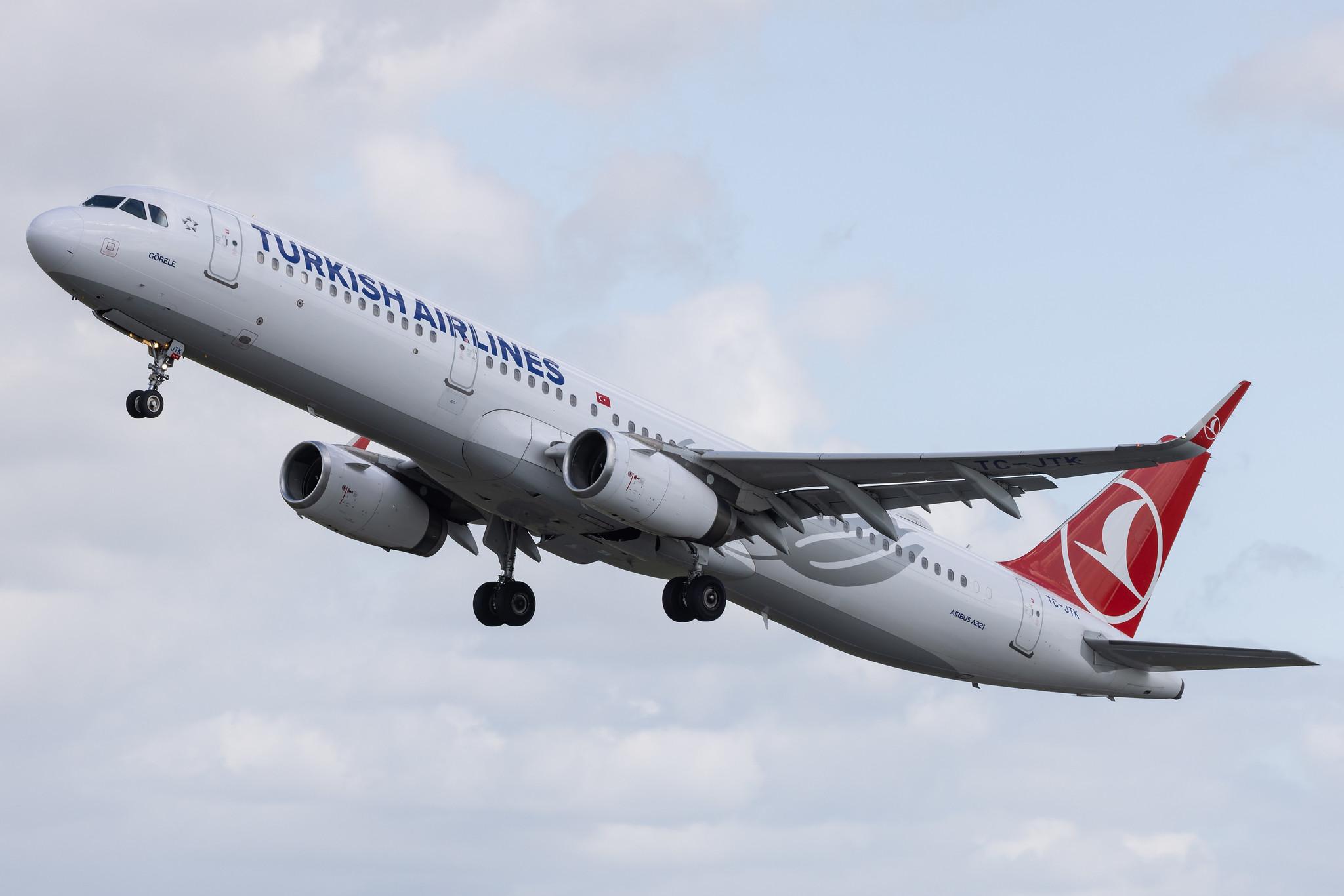 Hamburg Airport: Turkish Airlines (TK / THY) |  Airbus A321-231 A321 | TC-JTK | MSN 7146