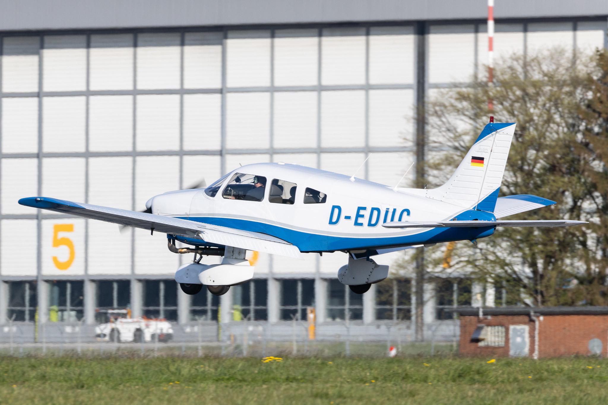 Hamburg Airport: Private owner |  Piper PA28-181 Archer II P28A | D-EDUC | MSN 2890170