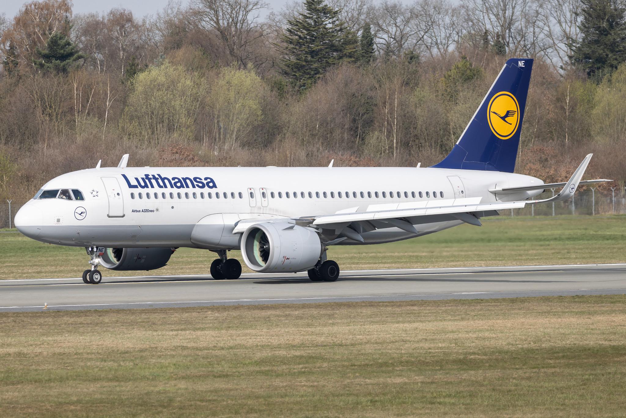 Hamburg Airport: Lufthansa (LH / DLH) |  Airbus A320-271N A20N | D-AINE | MSN 7103