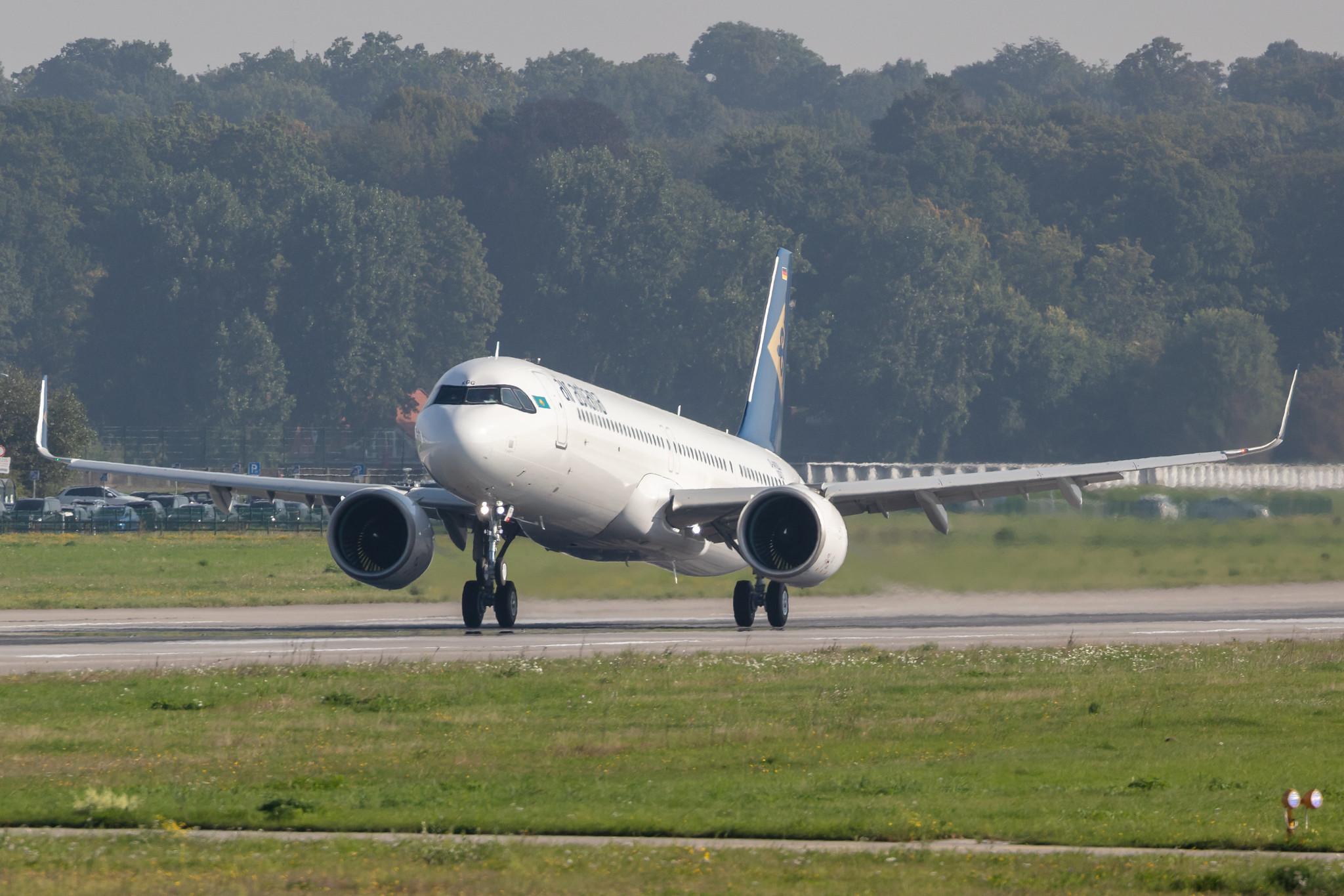 Hamburg Finkenwerder: Air Astana (KC / KZR) |  Airbus A321-271NX A21N | D-AVZQ (EI-KGG) | MSN 10421