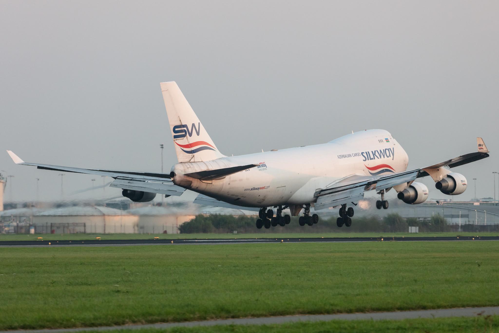 Amsterdam Schiphol: Silk Way West Airlines (7L / AZG) |  Boeing 747-4H6(F) B744 | VP-BCV | MSN 29902