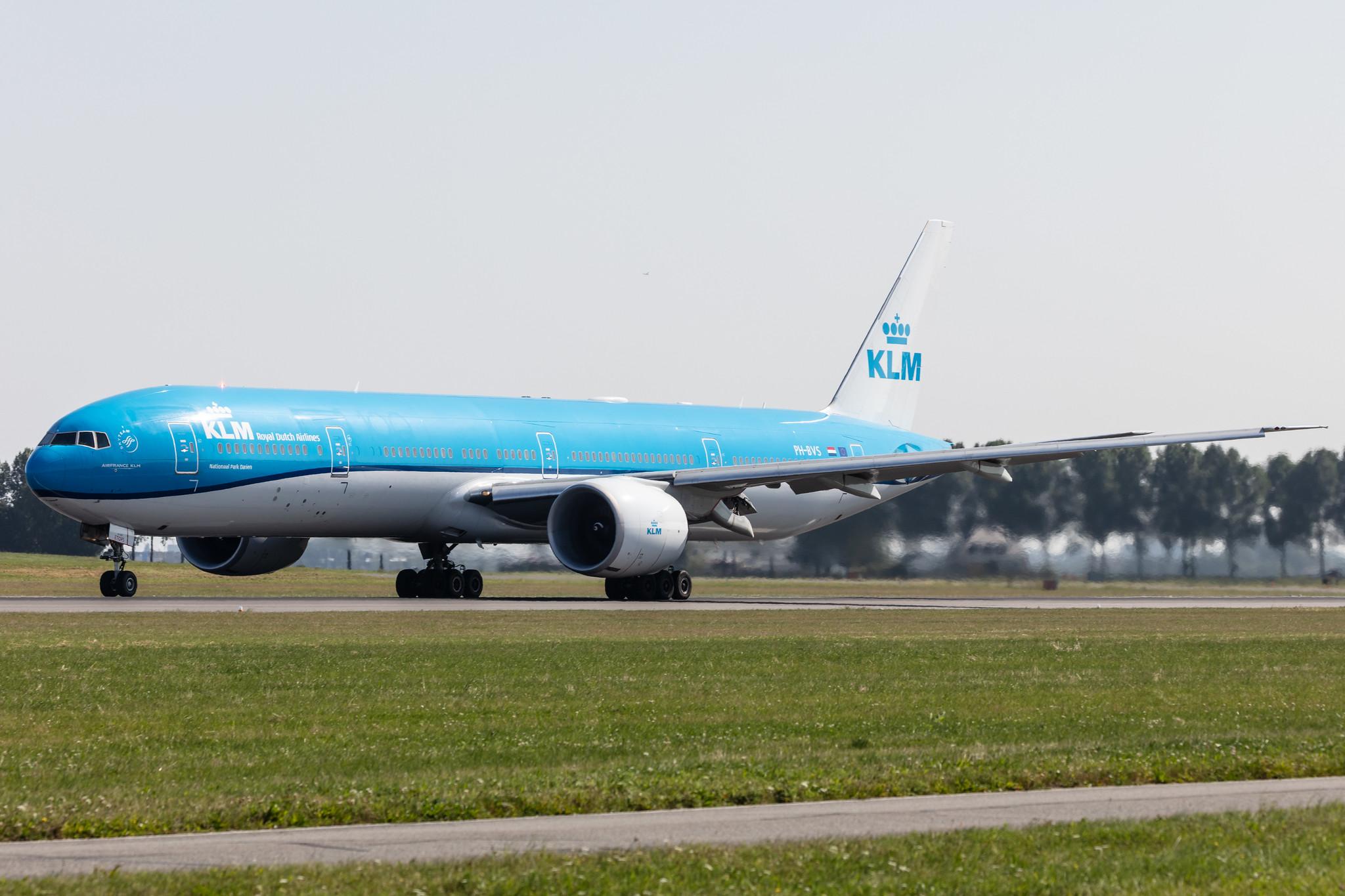 Amsterdam Schiphol: KLM (KL / KLM) |  Boeing 777-306(ER) B77W | PH-BVS | MSN 61604