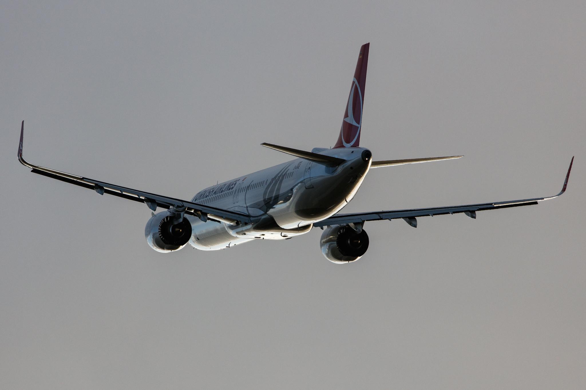 Hamburg Finkenwerder: Turkish Airlines (TK / THY) |  Airbus A321-271NX A21N | D-AYAE (TC-LTE) | MSN 10259