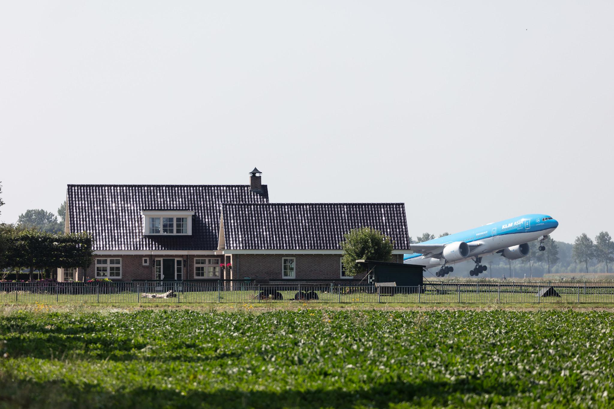 Amsterdam Schiphol: KLM (KL / KLM) |  Boeing 777-206(ER) B772 | PH-BQM | MSN 34712