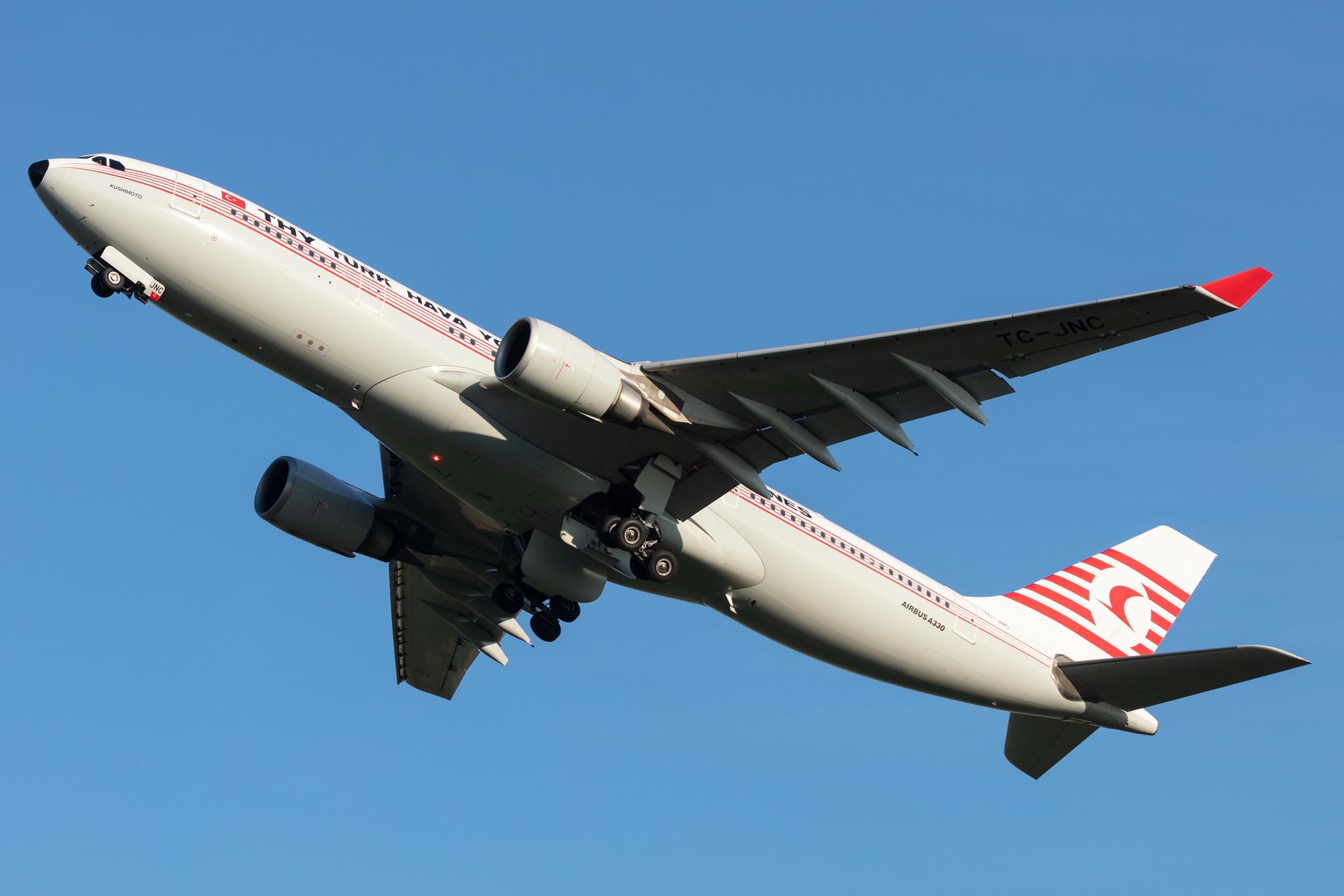 Amsterdam Schiphol: Turkish Airlines (TK / THY) |  Livery: Retro Livery |  Airbus A330-203 A332 | TC-JNC | MSN 0742