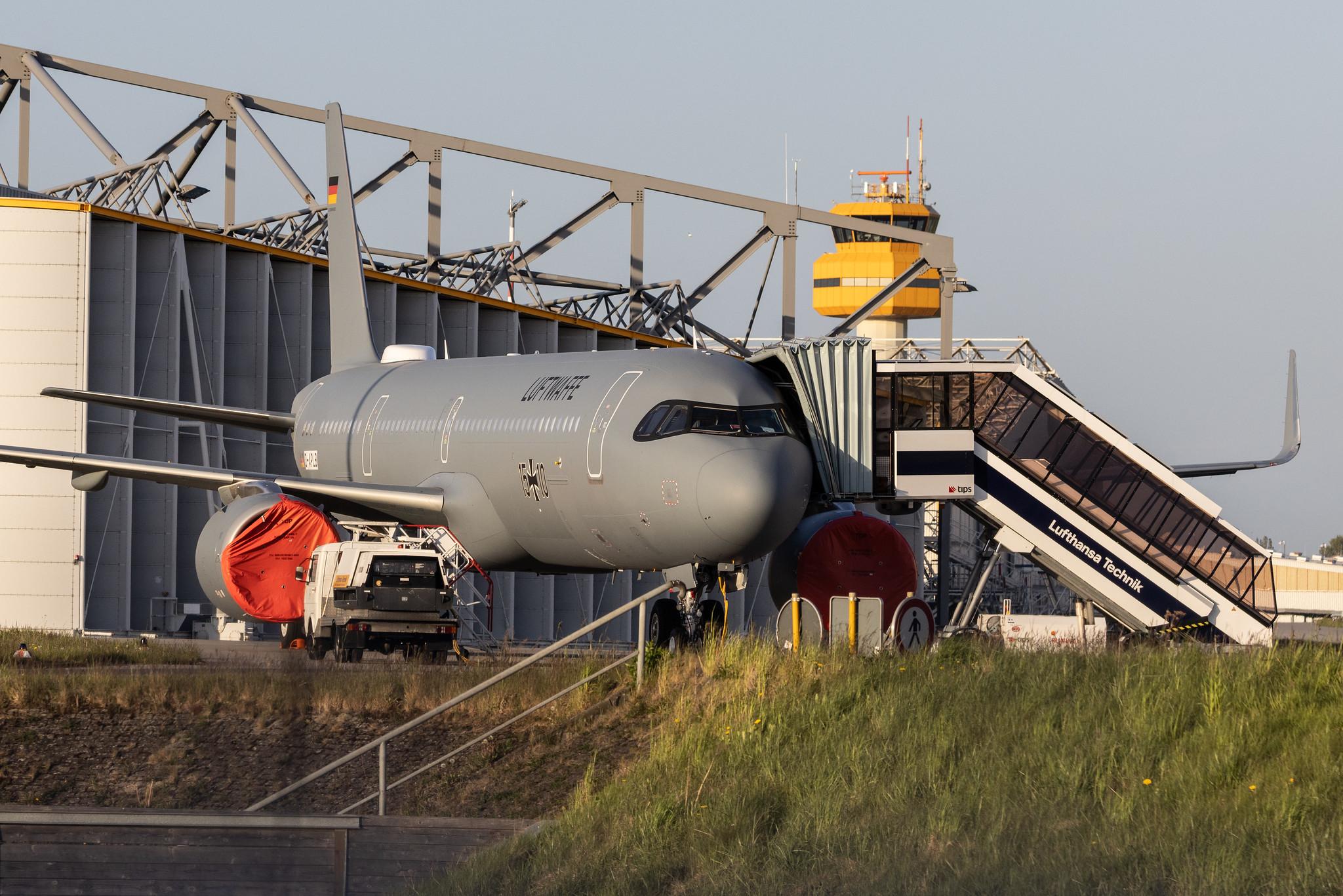 Hamburg Airport: German Air Force (/ GAF) | Operator: Lufthansa Technik |  Airbus A321-251NX A21N | D-APLB | MSN 10613