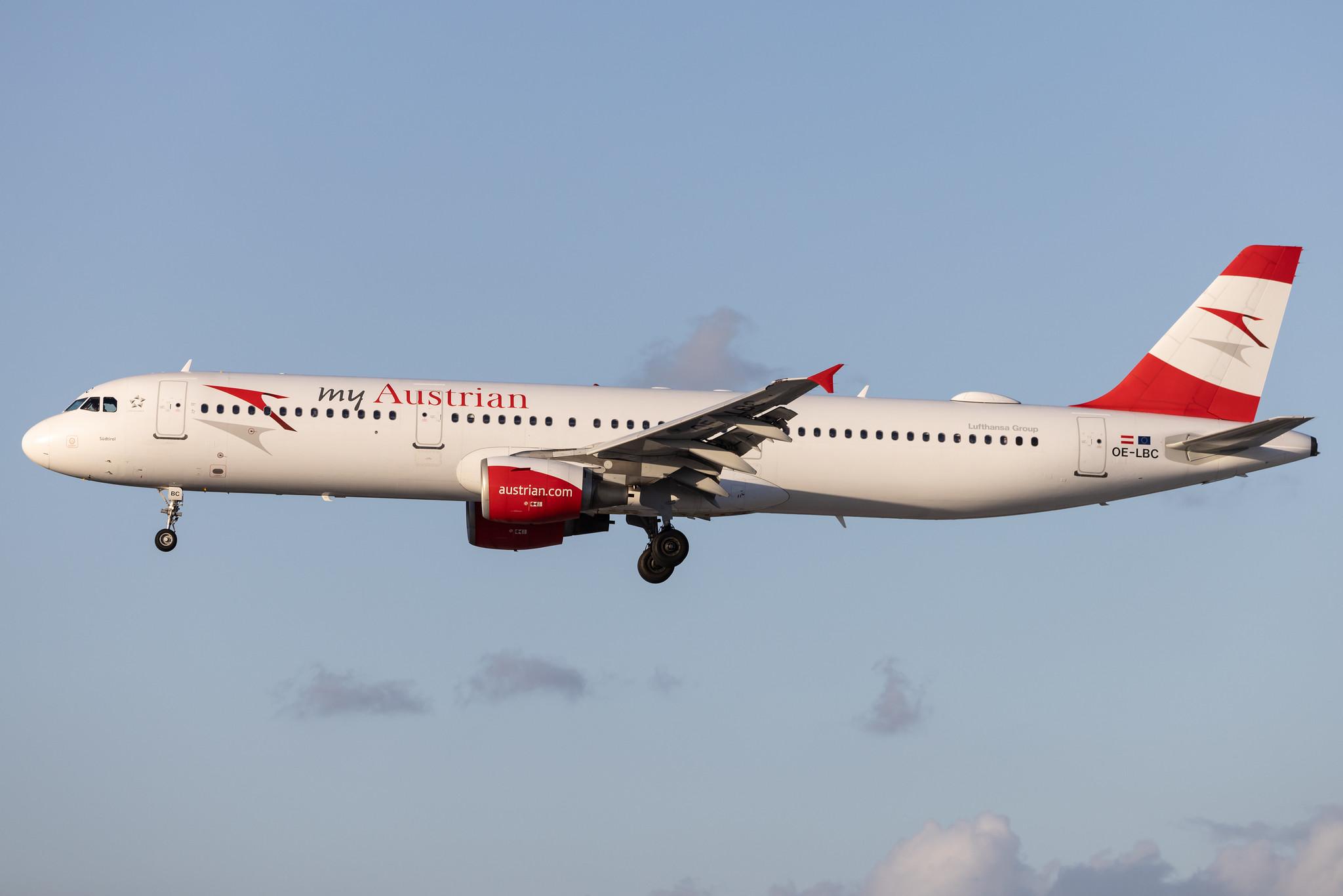 Hamburg Airport: Austrian Airlines (OS / AUA) |  Airbus A321-111 A321 | OE-LBC | MSN 0581