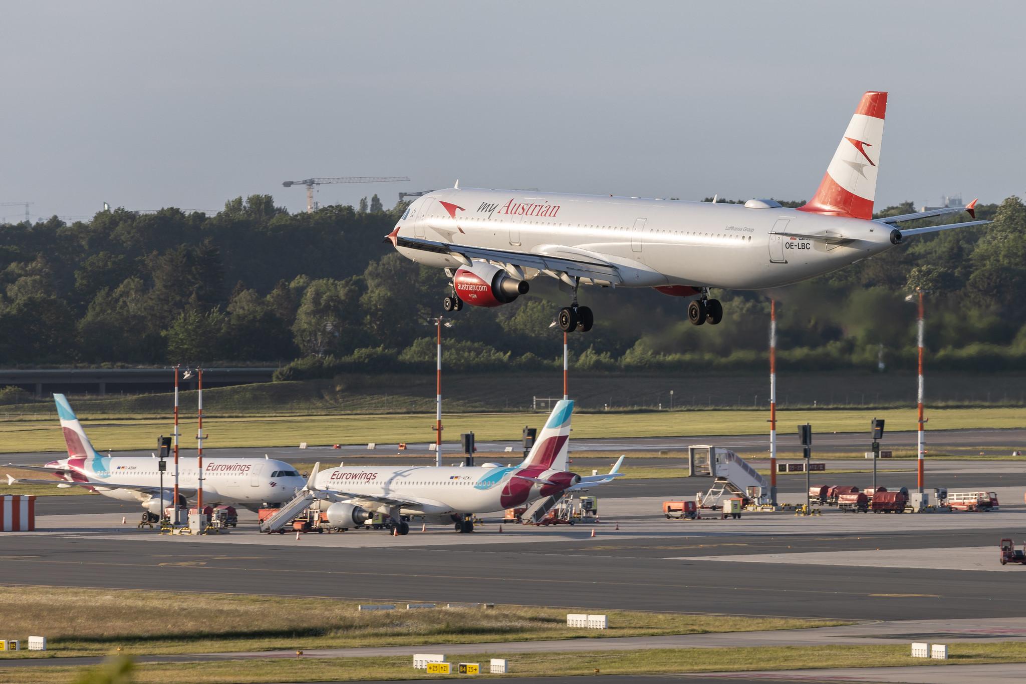 Hamburg Airport: Austrian Airlines (OS / AUA) |  Airbus A321-111 A321 | OE-LBC | MSN 0581