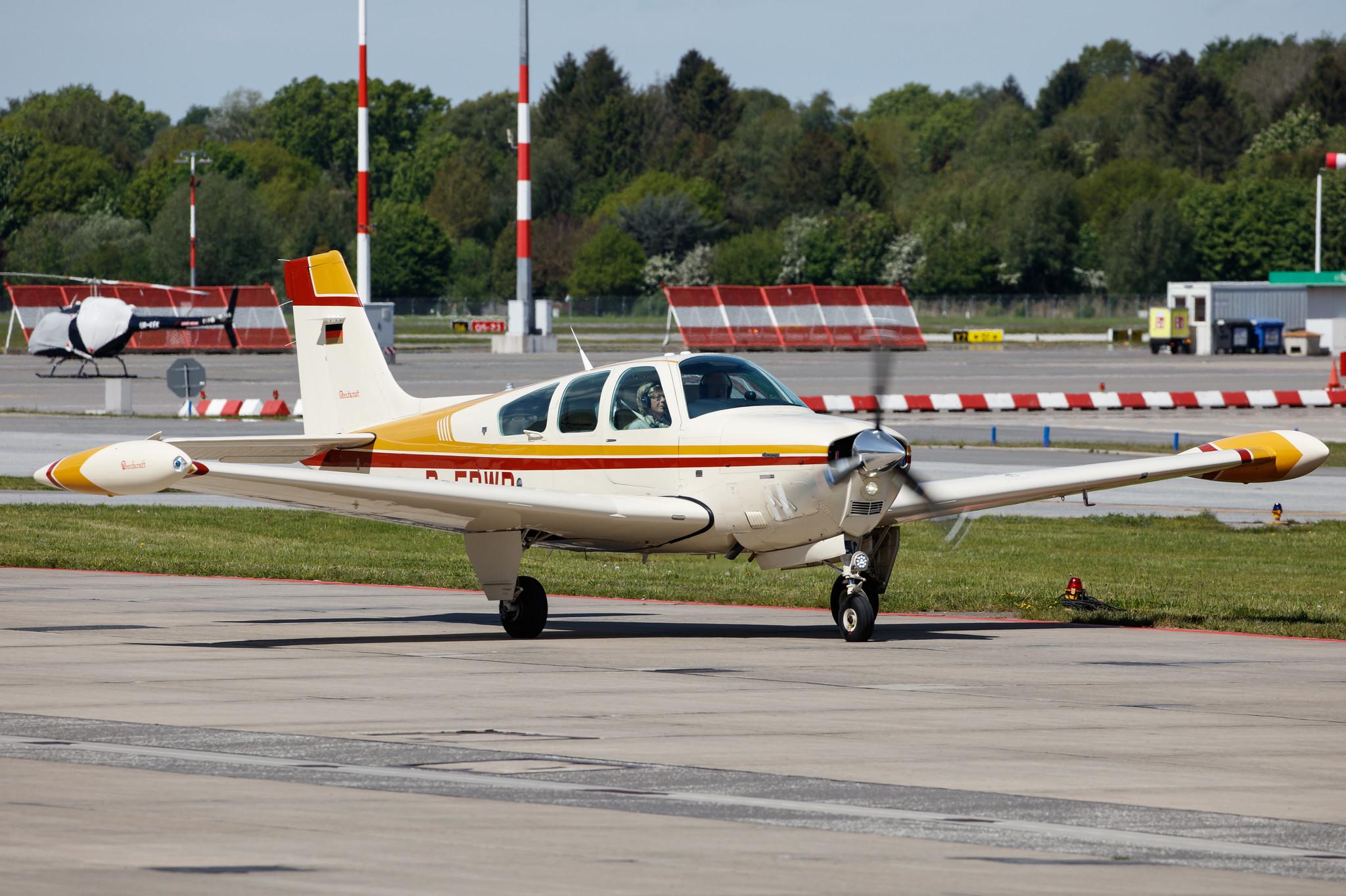 Hamburg Airport: Private owner |  Beech F33A Bonanza BE33 | D-EPWP | MSN CE-1654