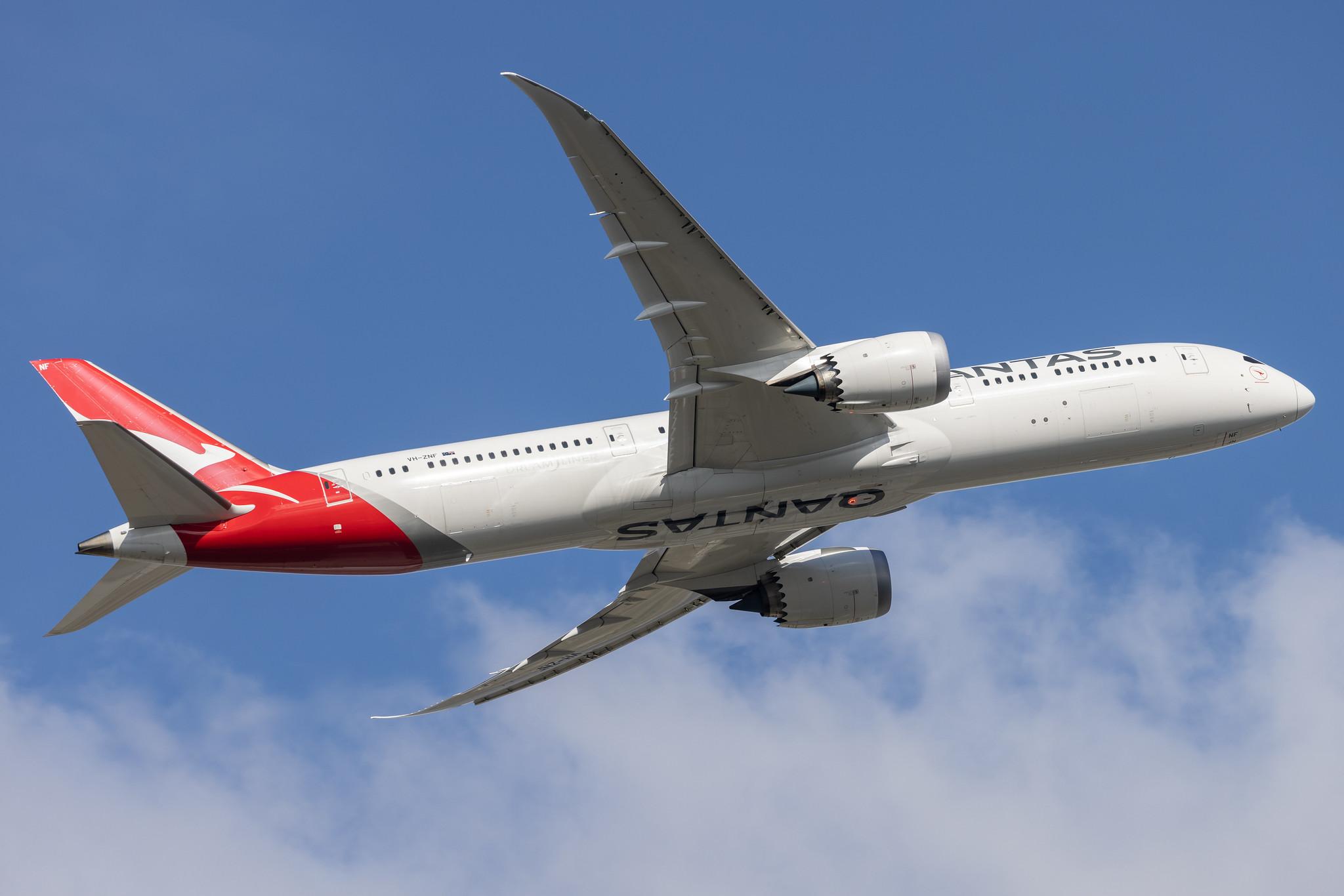 London Heathrow: Qantas (QF / QFA) |  Boeing 787-9 Dreamliner B789 | VH-ZNF | MSN 36239