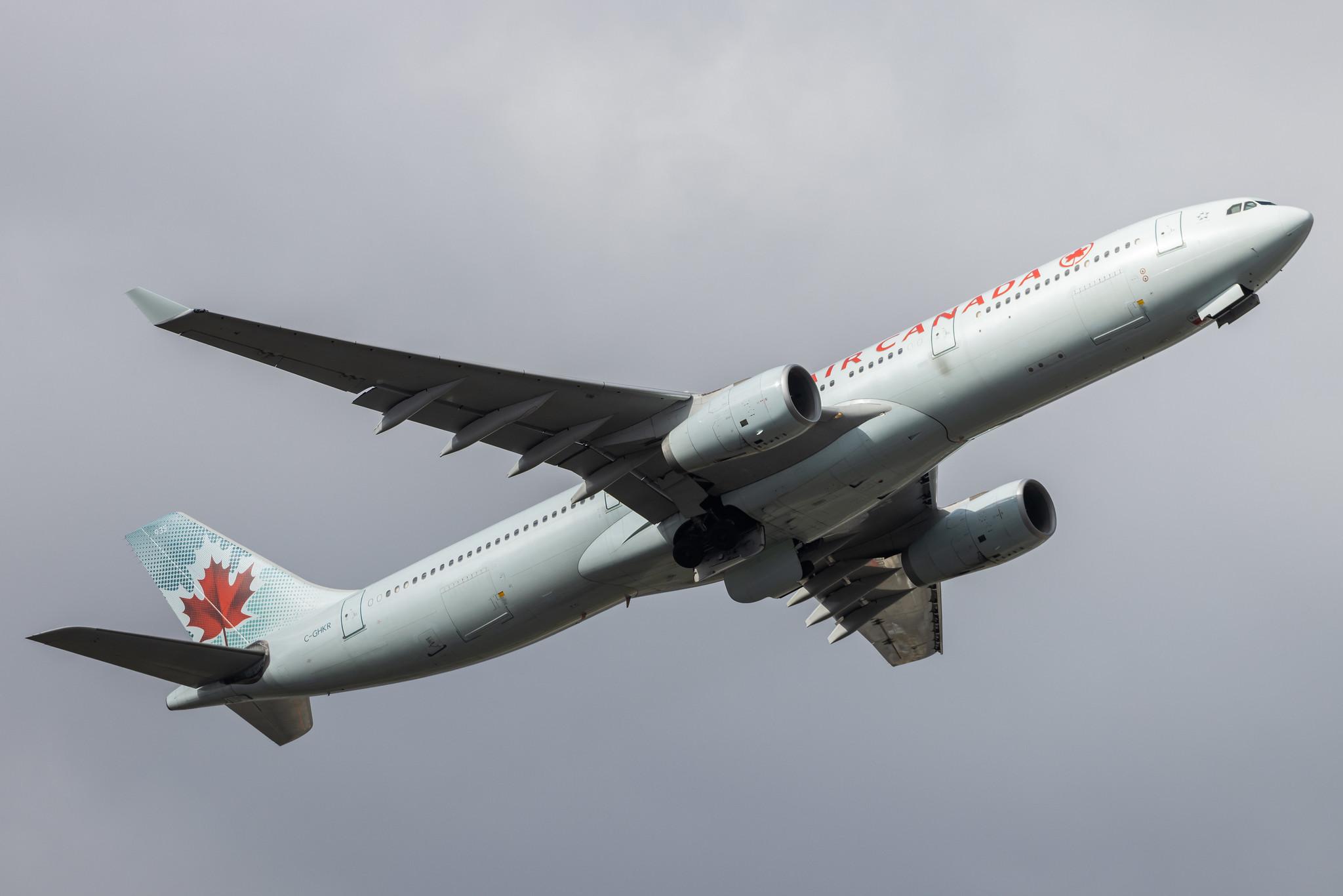 London Heathrow: Air Canada (AC / ACA) |  Airbus A330-343 A333 | C-GHKR | MSN 0400