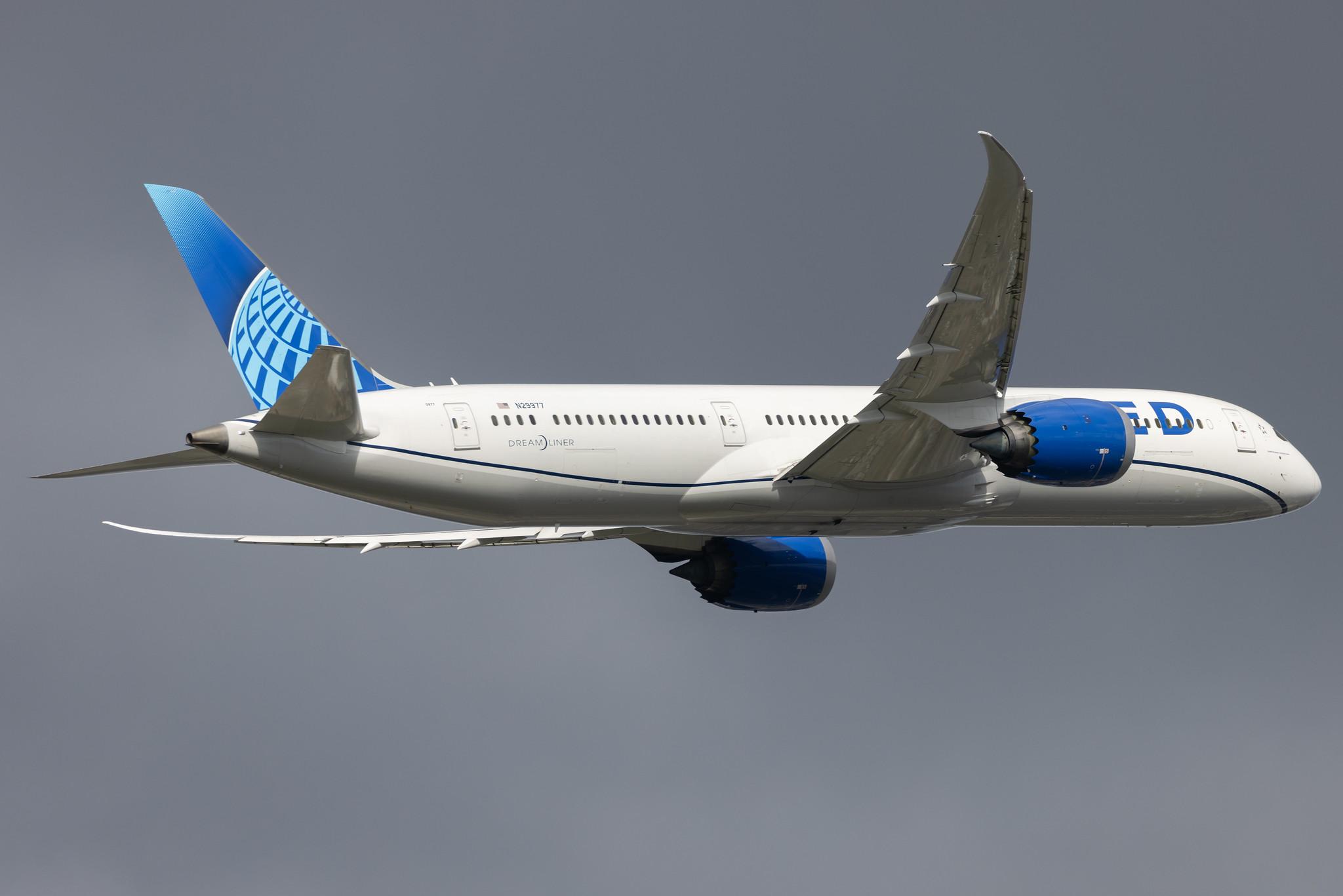 London Heathrow: United Airlines (UA / UAL) |  Boeing 787-9 Dreamliner B789 | N29977 | MSN 66136