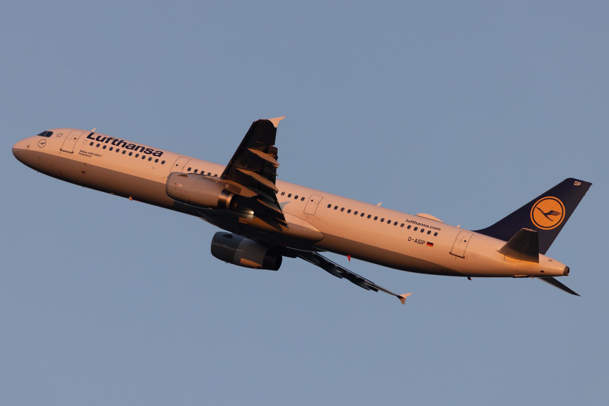 Hamburg Airport: Lufthansa (LH / DLH) | Airbus A321-231 A321 | D-AIDP | MSN 5049