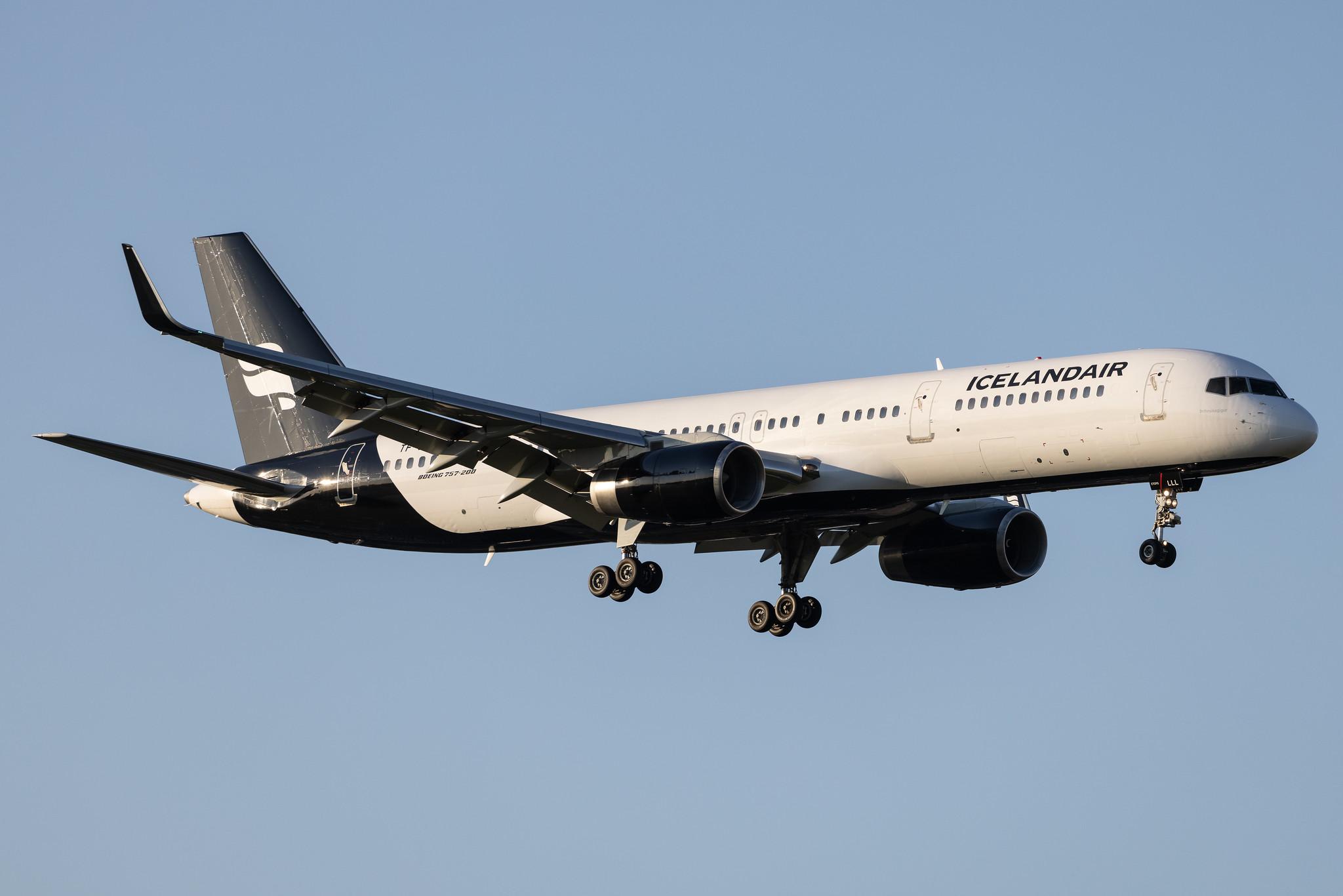 Hamburg Airport: Icelandair (FI / ICE) | Boeing 757-256 B752 | TF-LLL | MSN 29307