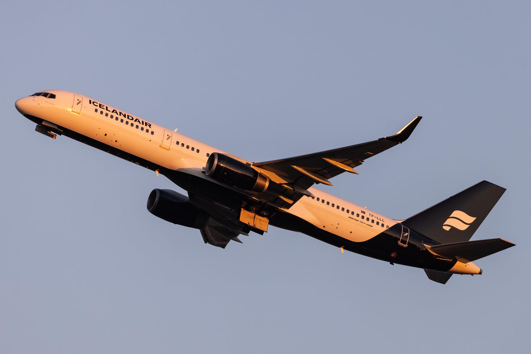 Hamburg Airport: Icelandair (FI / ICE) | Boeing 757-256 B752 | TF-LLL | MSN 29307
