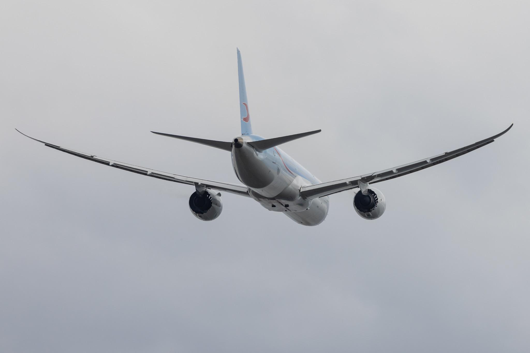 Hamburg Airport: Neos (NO / NOS) | Boeing 787-9 Dreamliner B789 | EI-NUA | MSN 65314