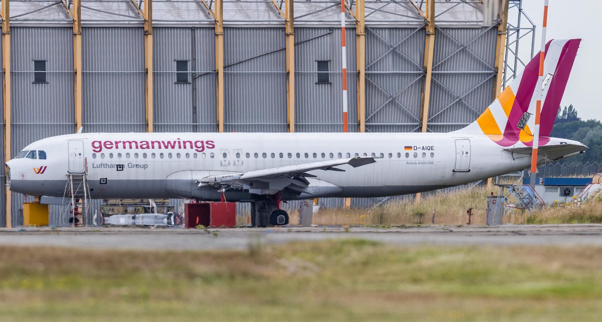 Hamburg Airport: Germanwings (4U / GWI) | Airbus A320-211 A320 | D-AIQE | MSN 0209