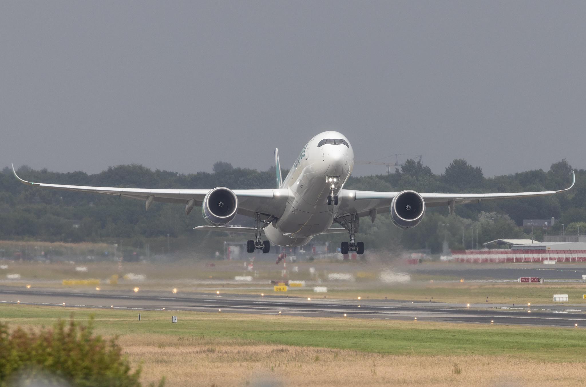 Hamburg Airport: Iberojet (E9 / EVE) | Airbus A350-941 A359 | EC-NGY | MSN 400
