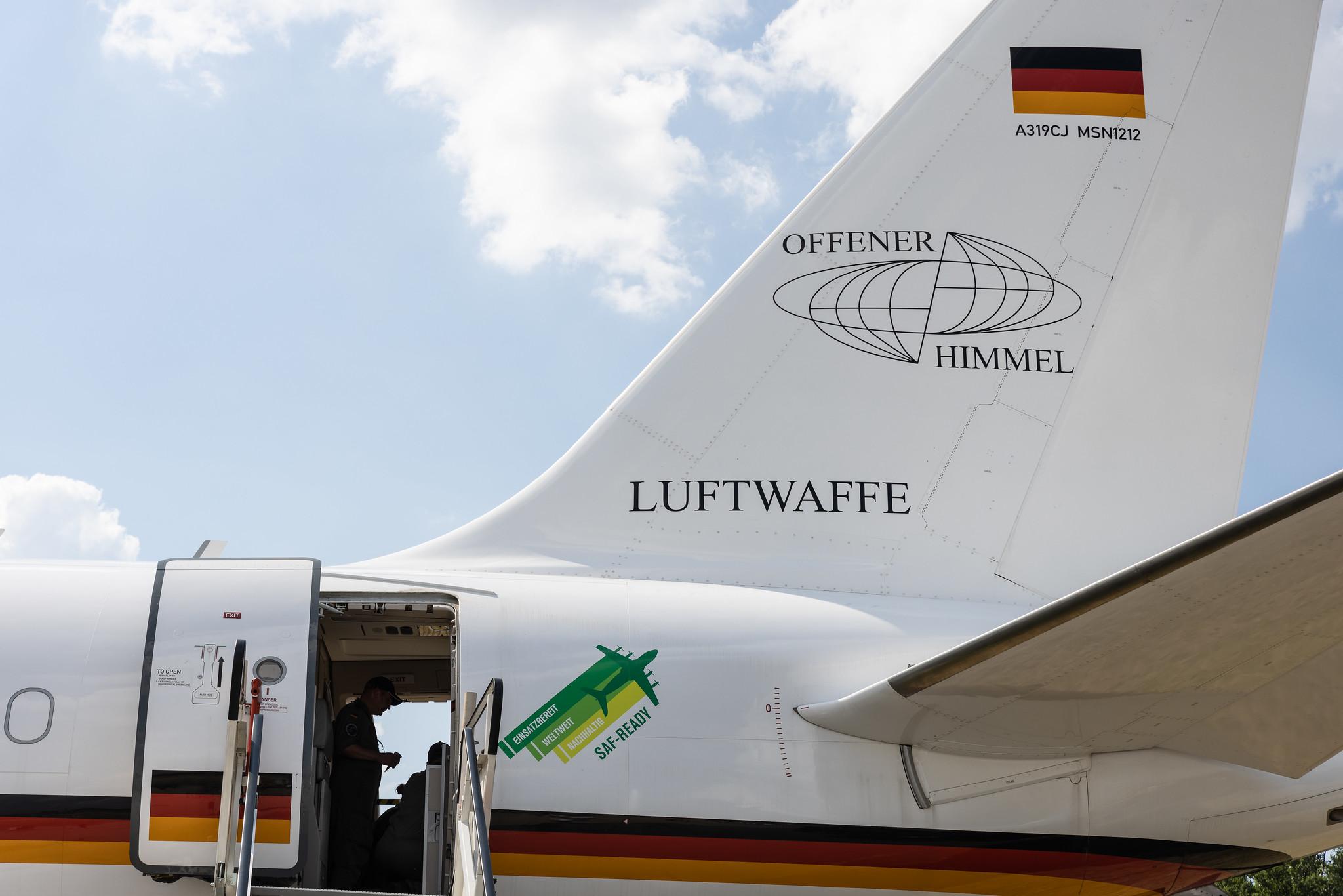 ILA Berlin Air Show: German Air Force (/ GAF) | Airbus A319-133(CJ) A319 | 15+03 | MSN 1212