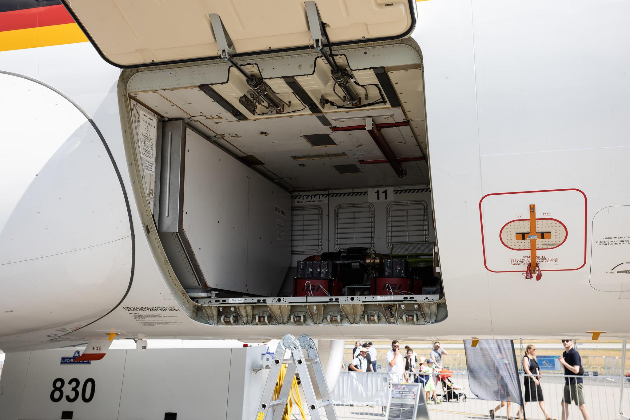 ILA Berlin Air Show: German Air Force (/ GAF) | Airbus A319-133(CJ) A319 | 15+03 | MSN 1212