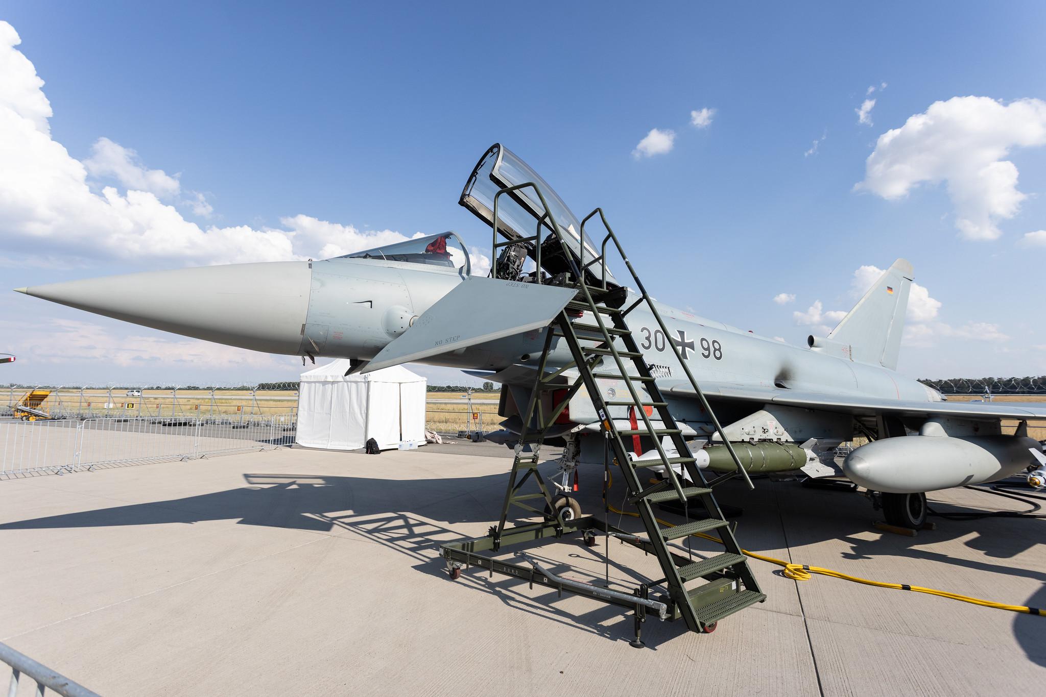 ILA Berlin Air Show: German Air Force (/ GAF) | Eurofighter Typhoon EF2000 EUFI | 30+98 | MSN GS076
