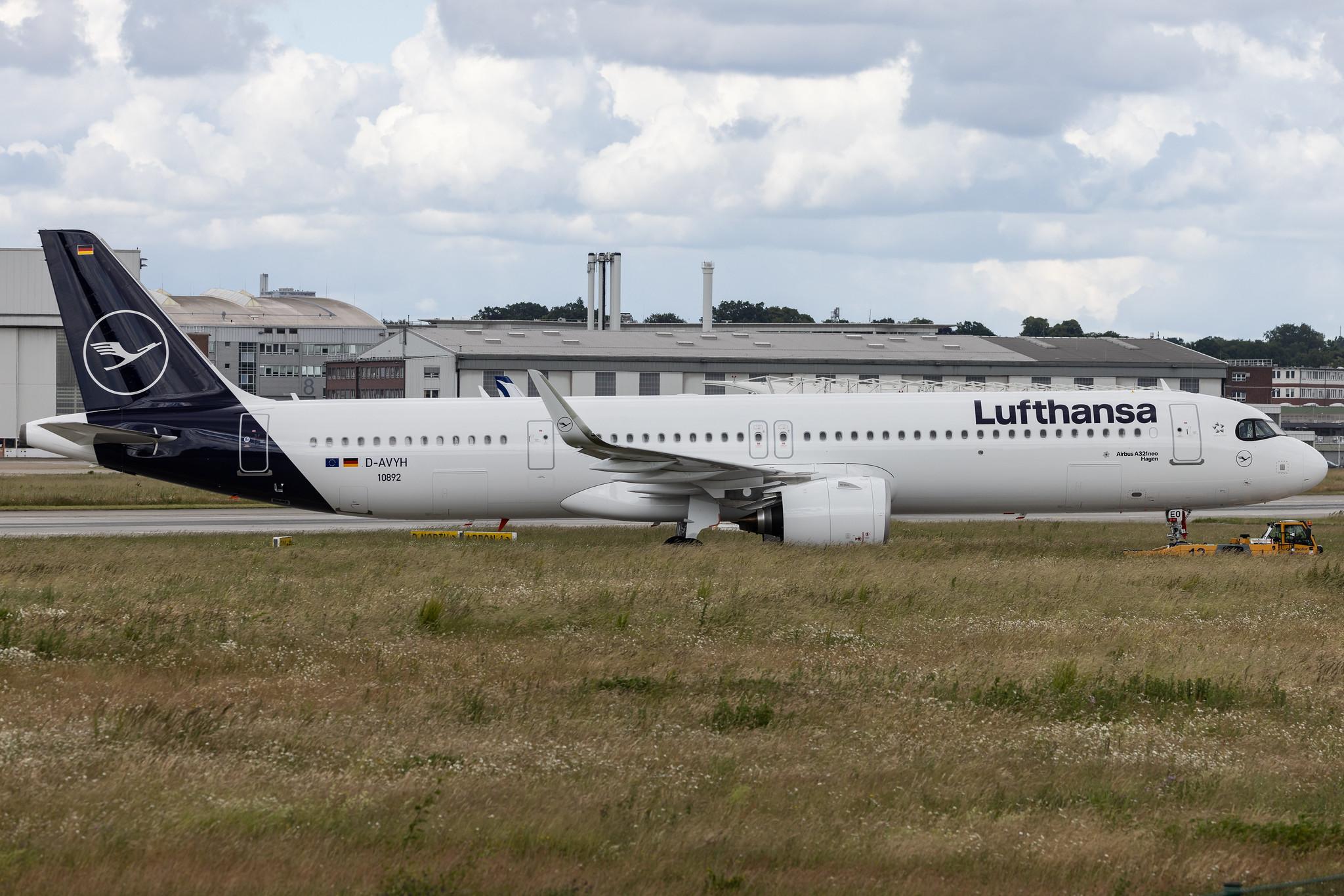 Hamburg Finkenwerder: Lufthansa (LH / DLH) | Airbus A321-271NX A21N | D-AVYH | D-AIEO | MSN 10892