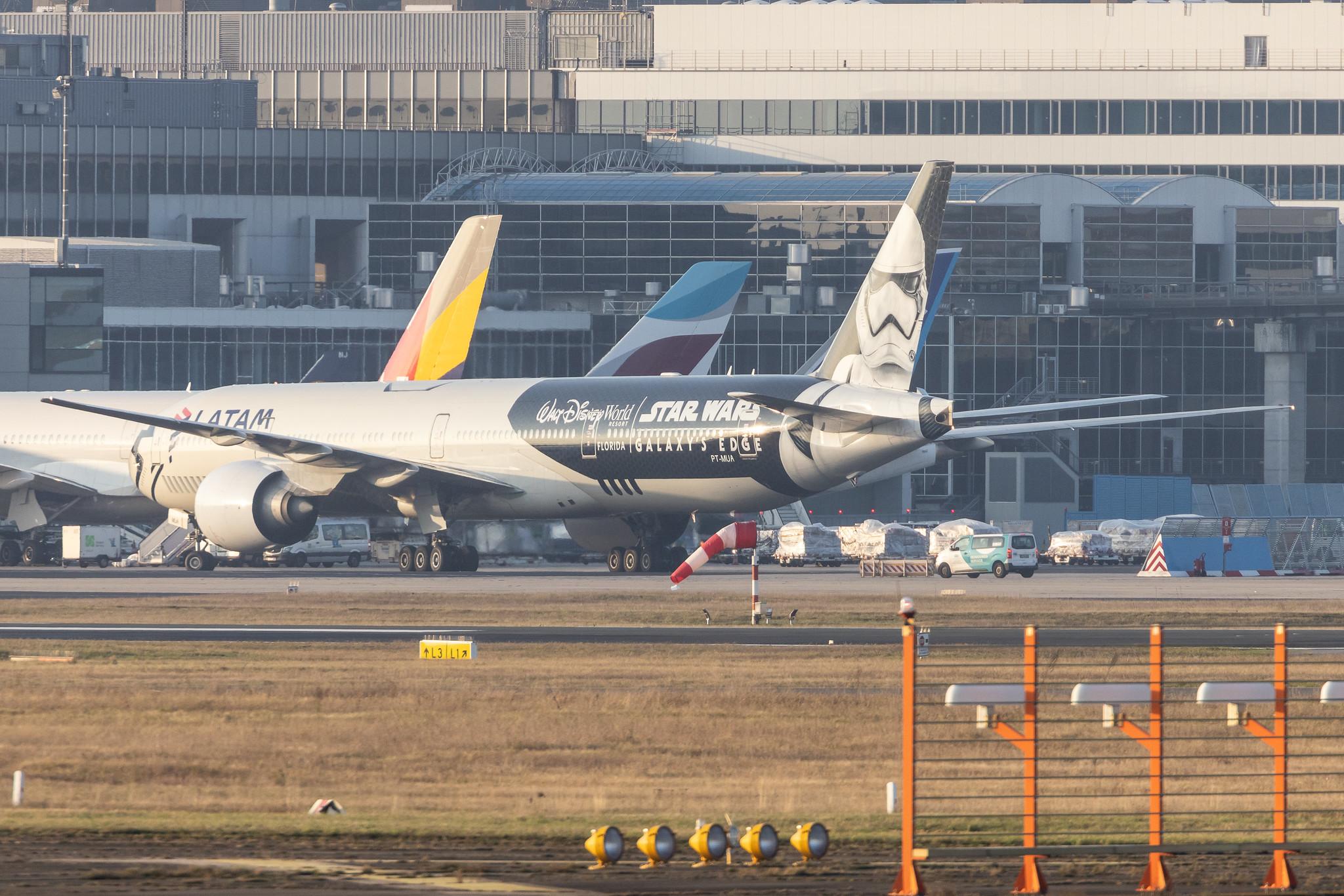 Frankfurt Airport: LATAM Airlines (LA / LAN) |  Livery: Star Wars-Galaxy's Edge Livery | Operator: LATAM Brasil |  Boeing 777-32W(ER) B77W | PT-MUA | MSN 37664